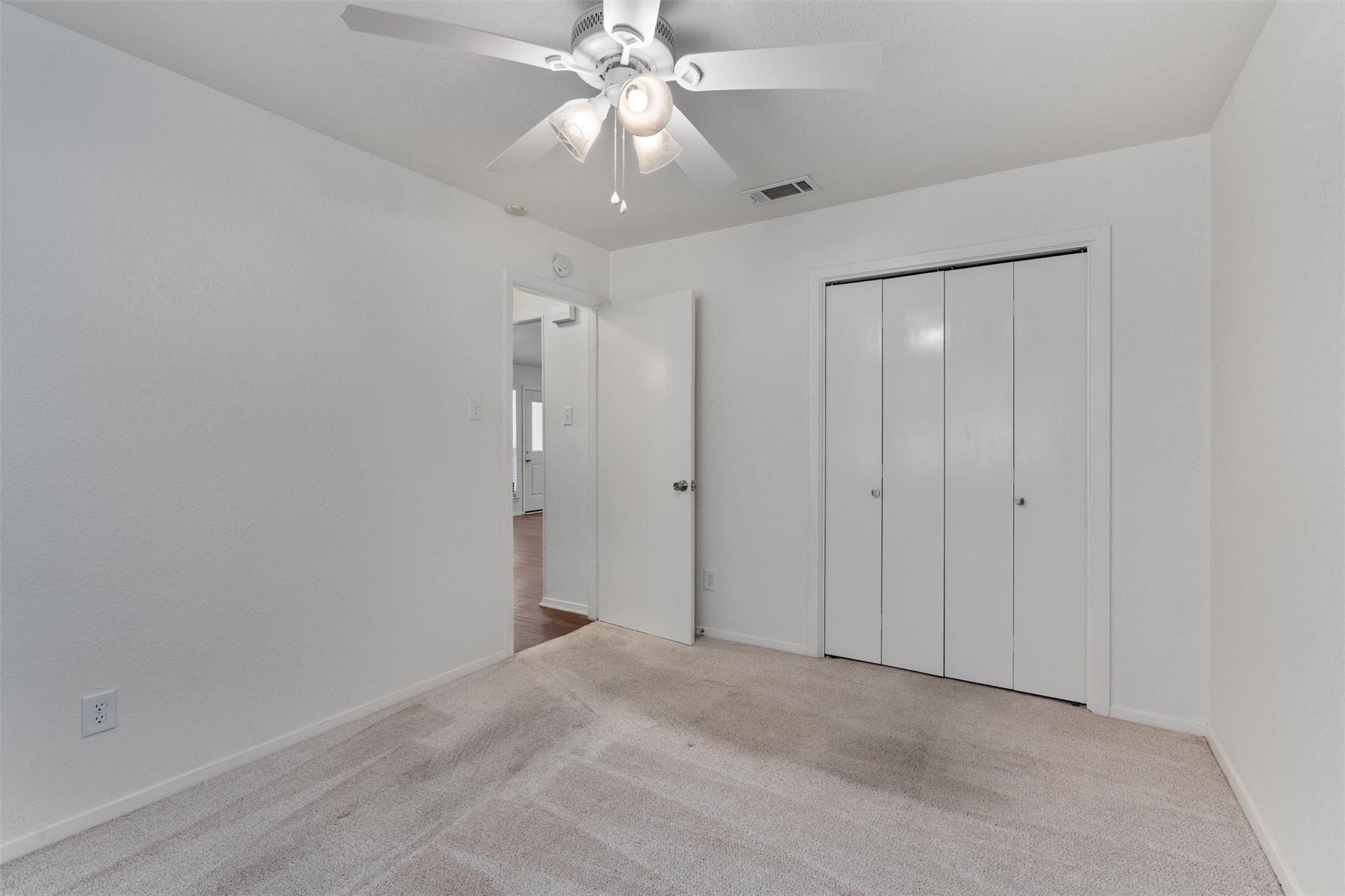 212 Rockcrest DR