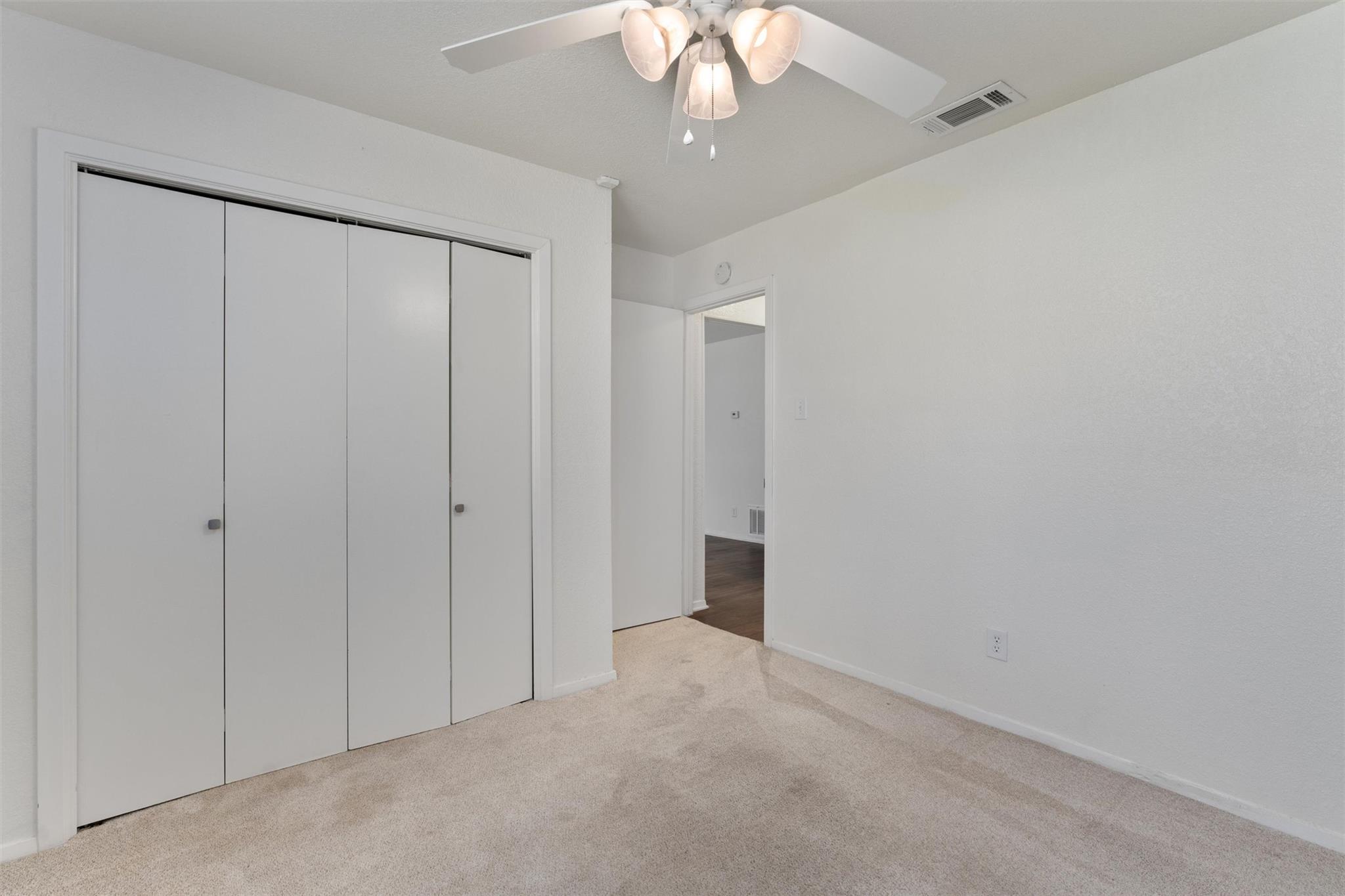 212 Rockcrest DR
