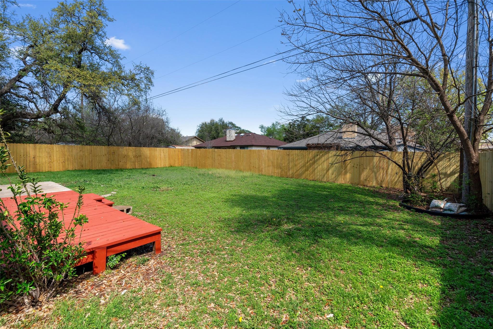 212 Rockcrest DR