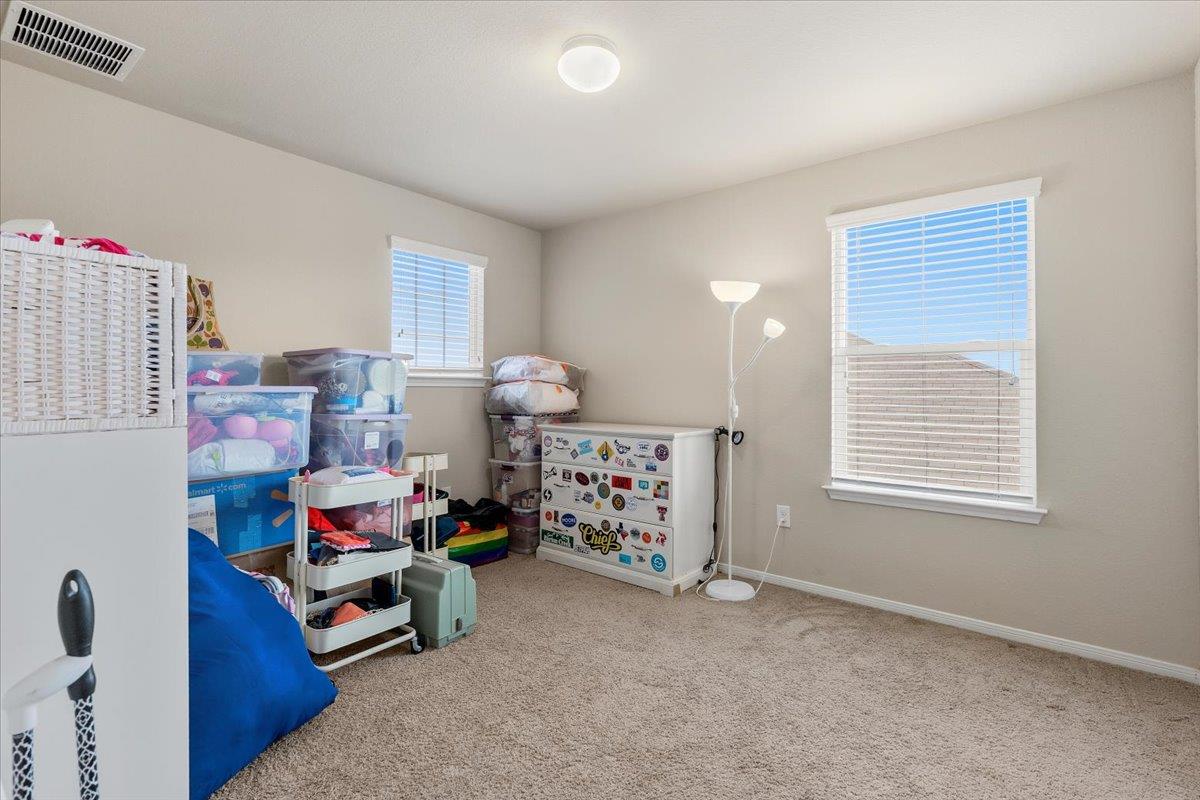 11913 Riparian RD