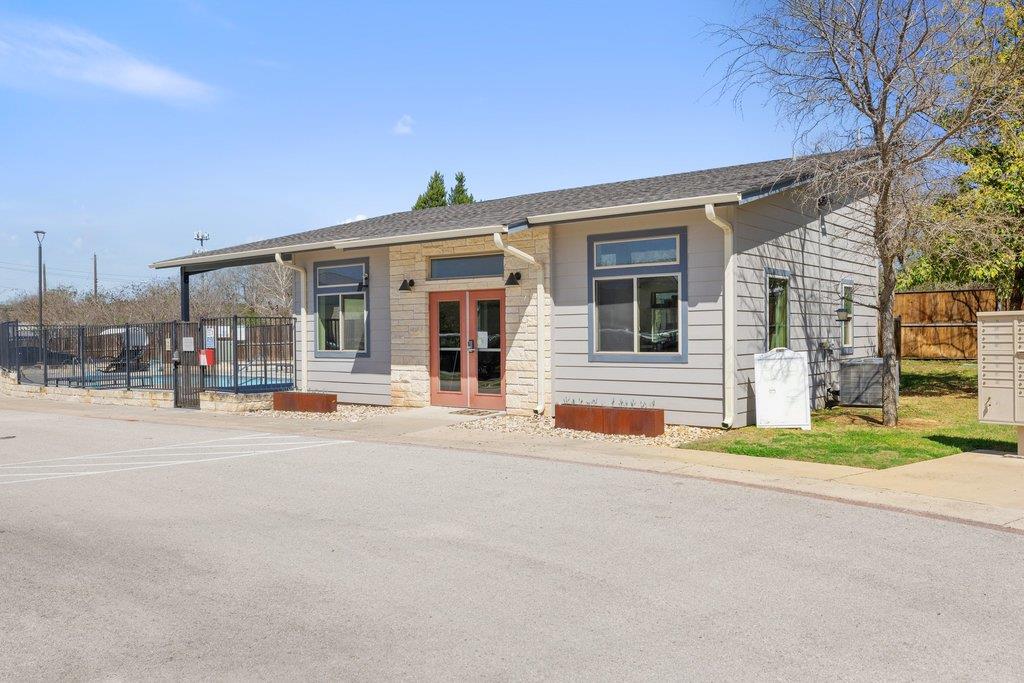7805 Cooper LN # 401