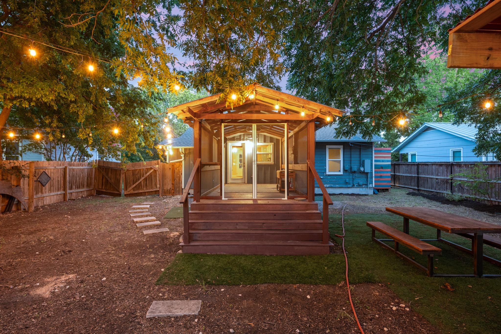 5802 Chesterfield Ave