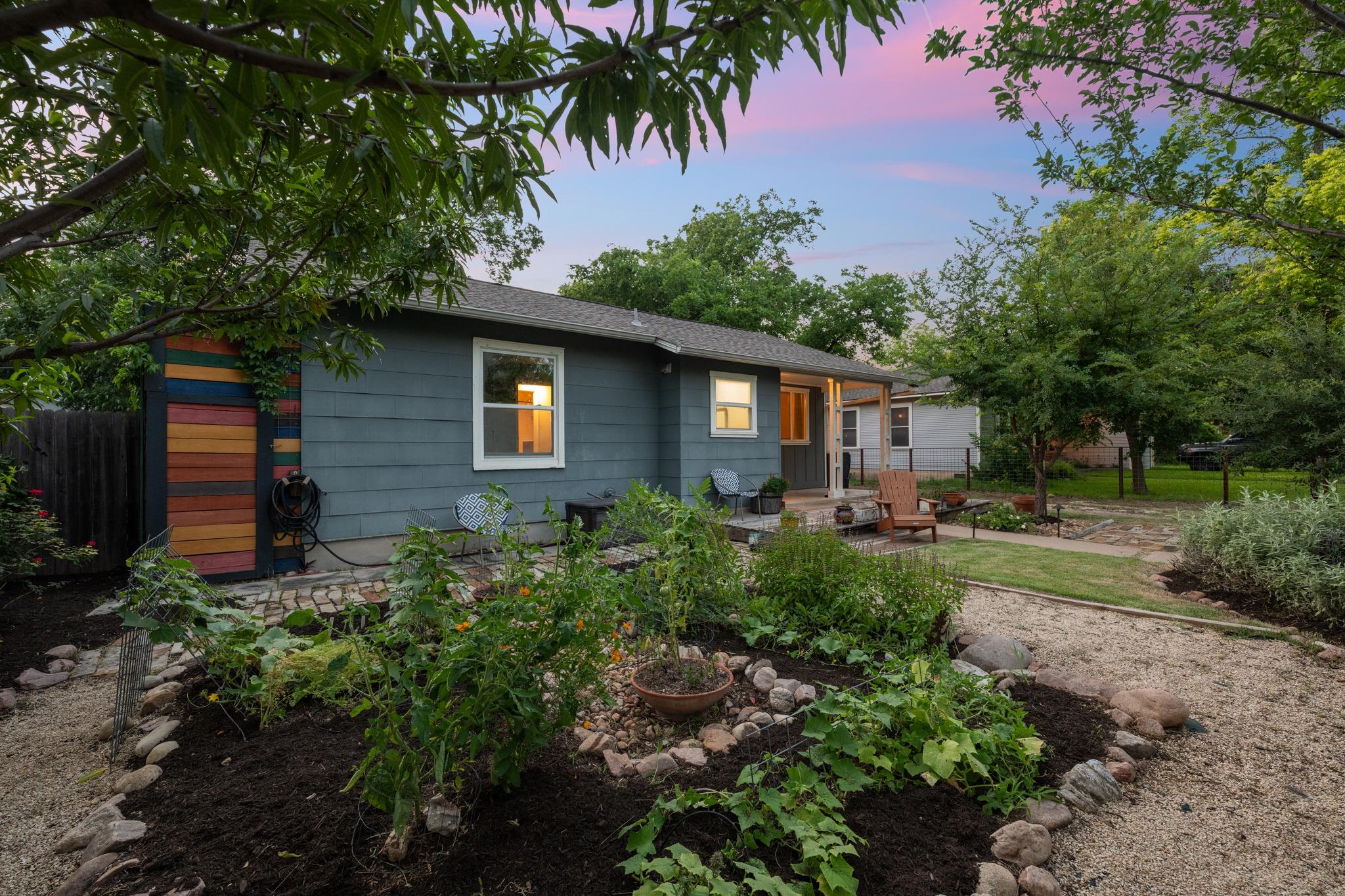 5802 Chesterfield Ave