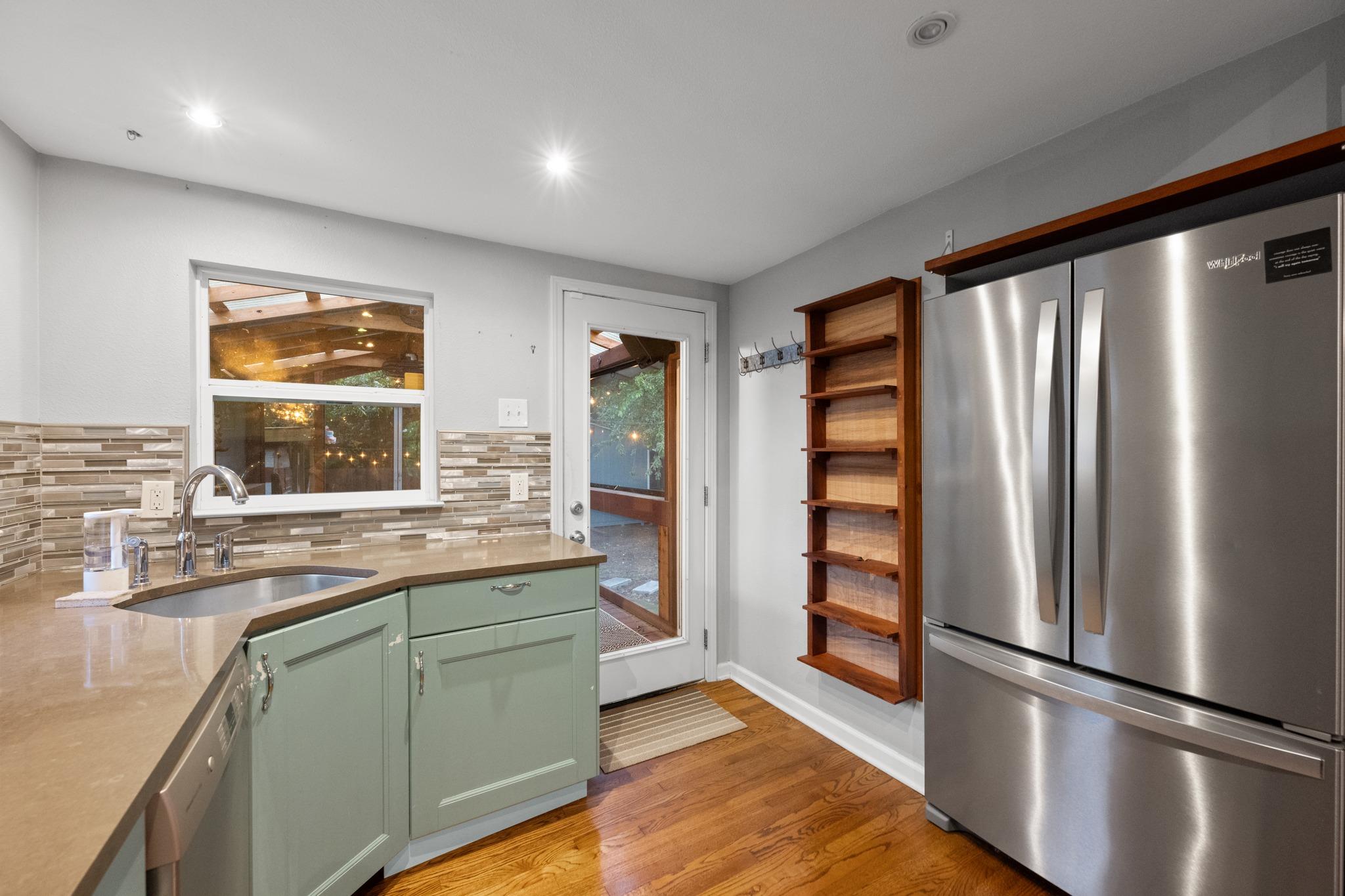 5802 Chesterfield Ave