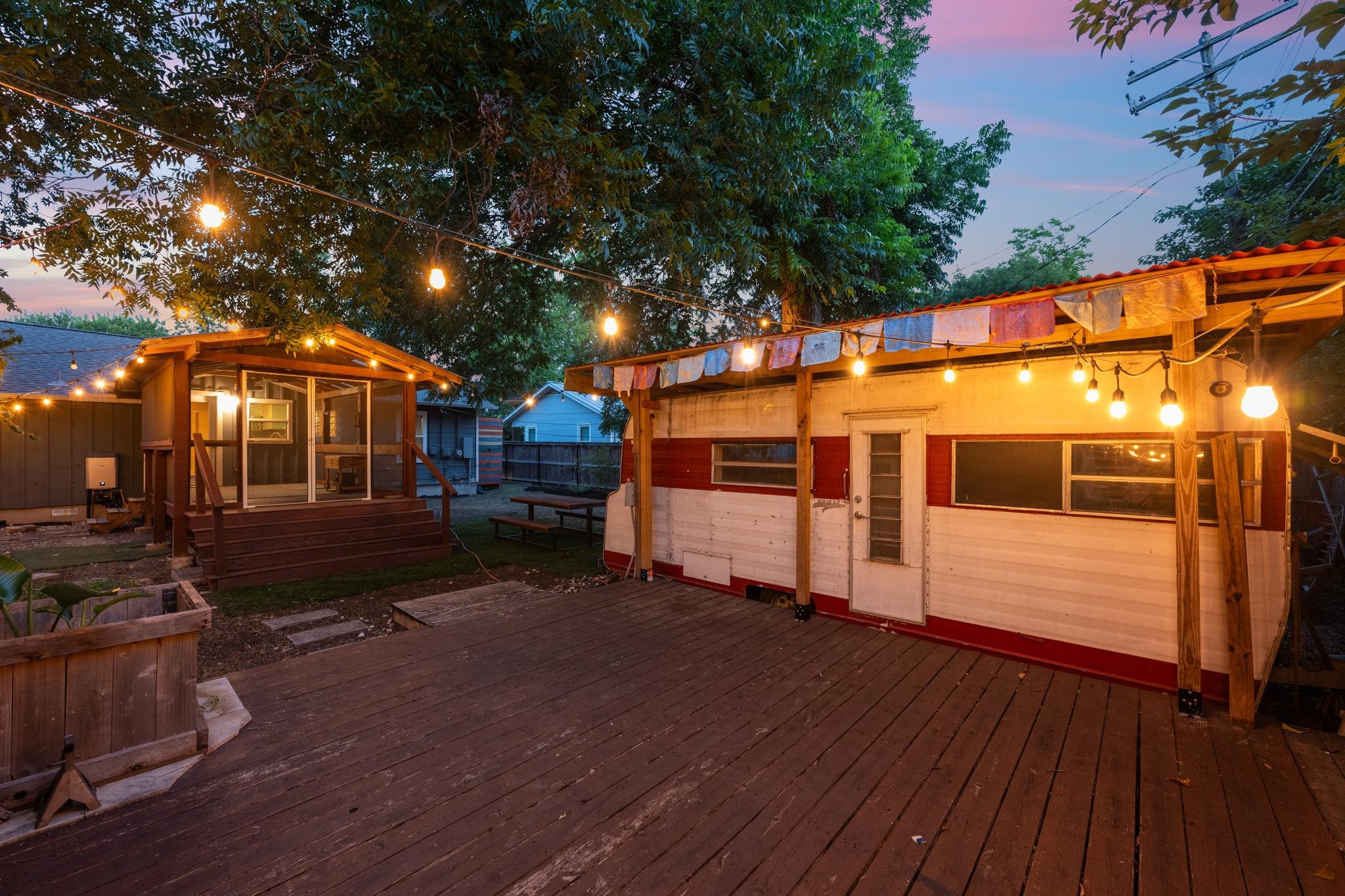 5802 Chesterfield Ave
