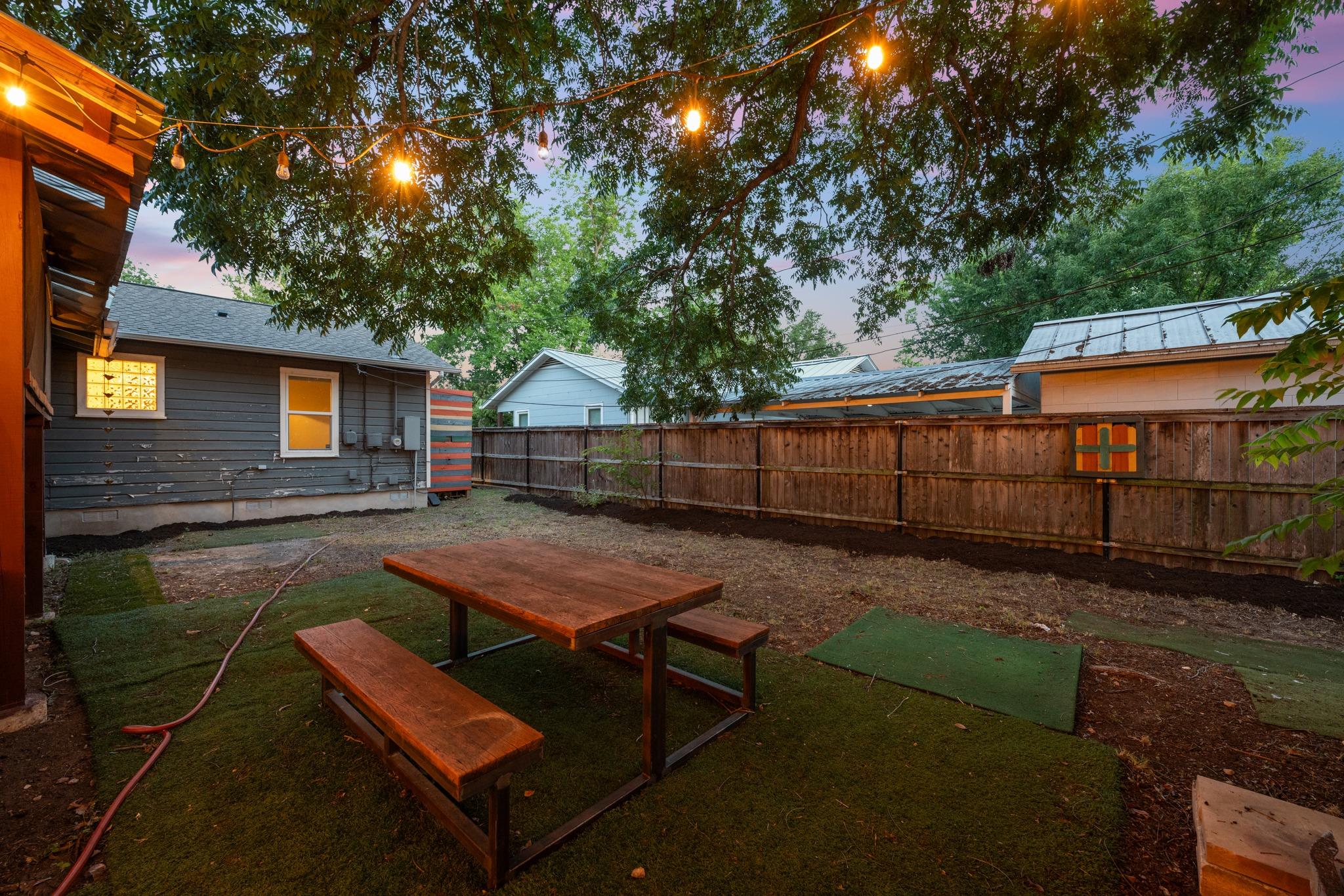 5802 Chesterfield Ave