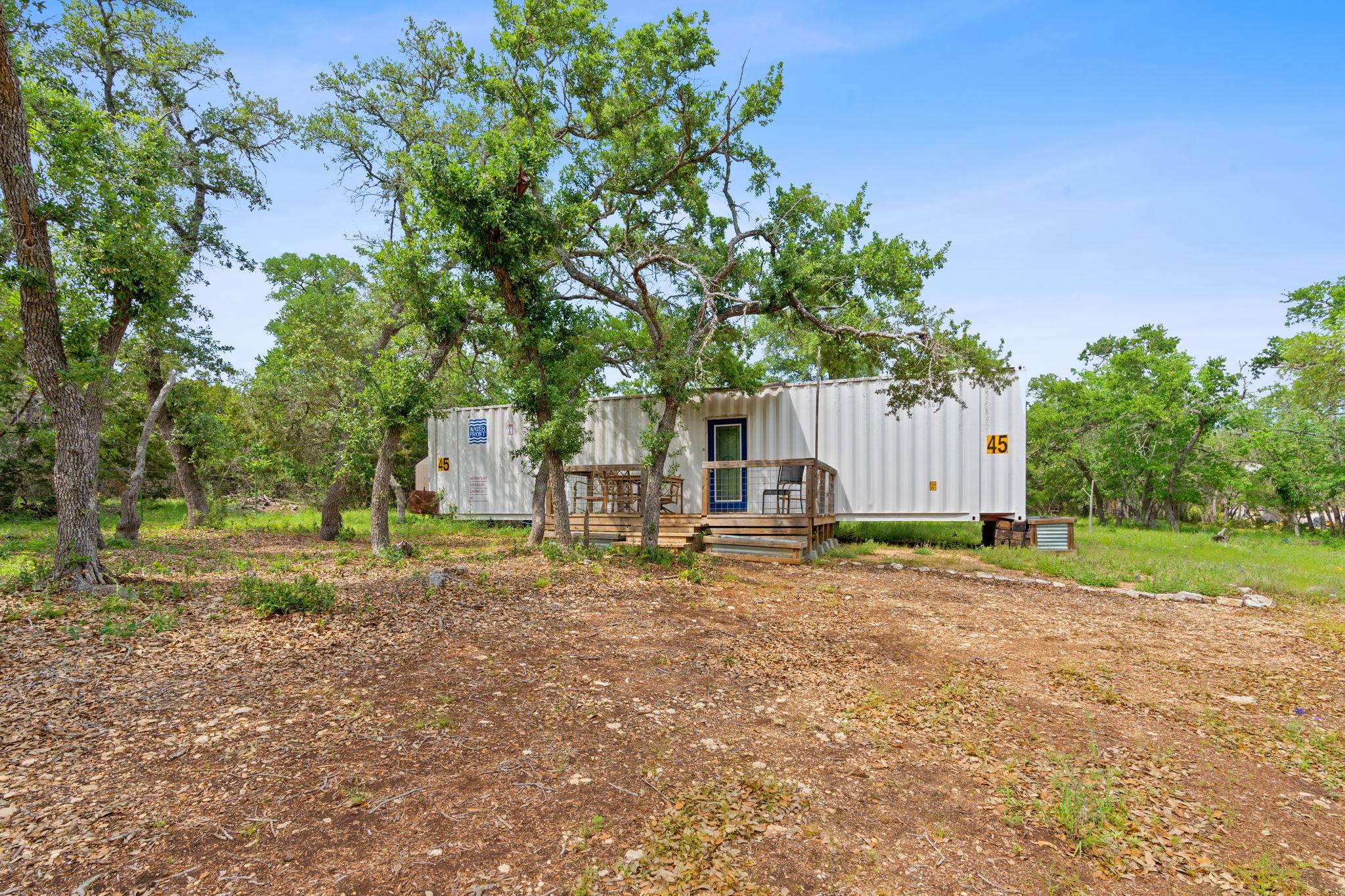 385 Country LN
