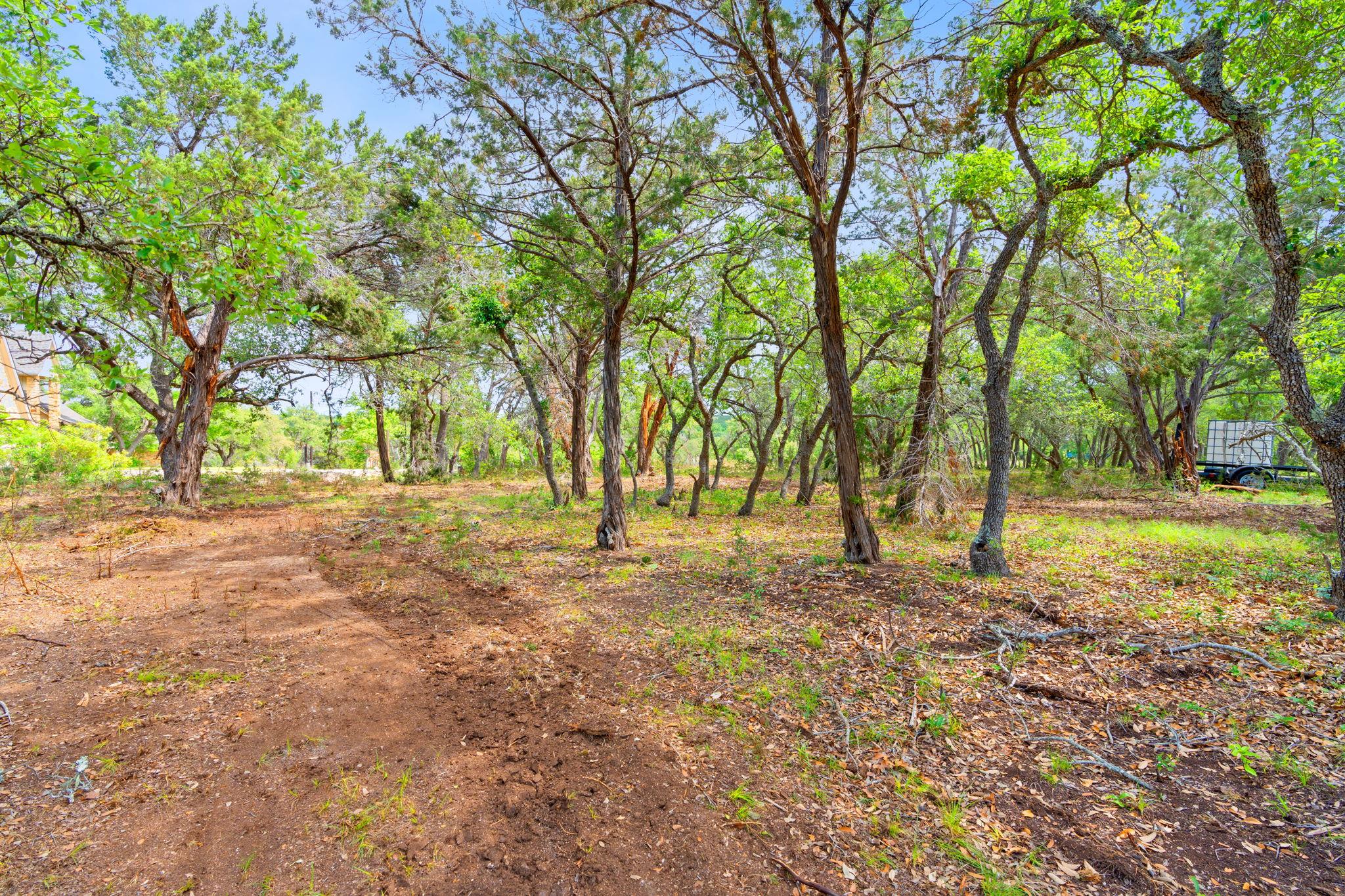 385 Country LN