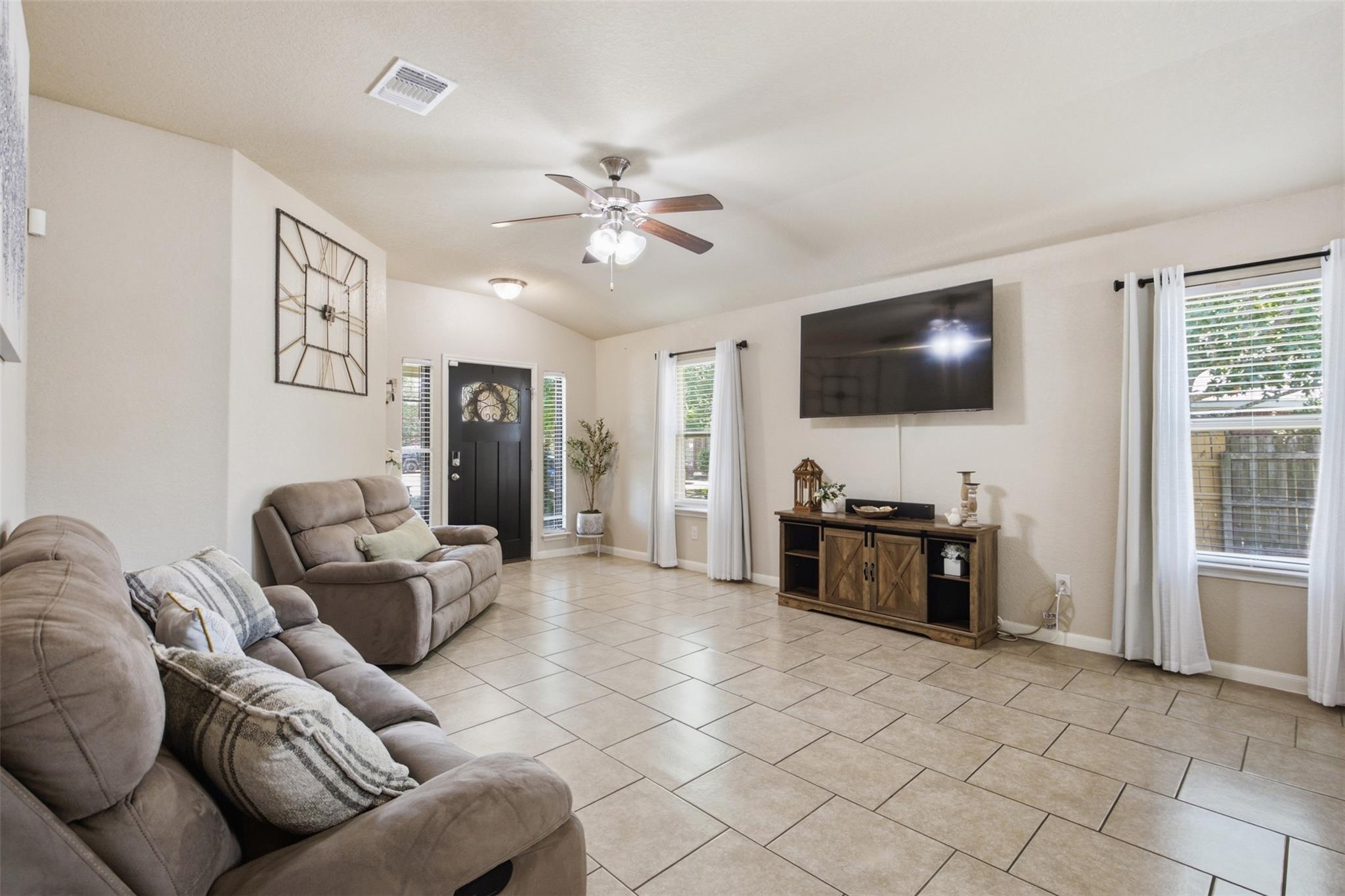 1617 Sunflower ST