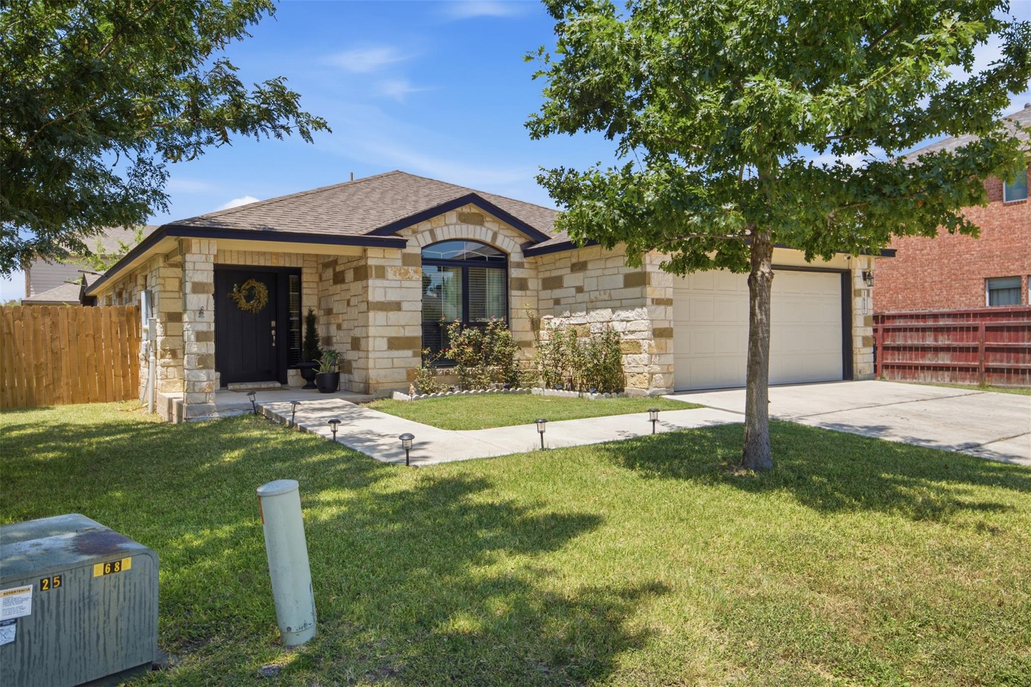 1617 Sunflower ST