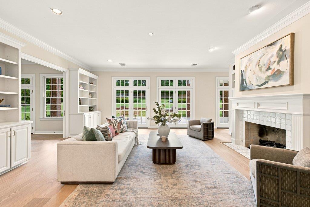 3608 Woodcutters WAY