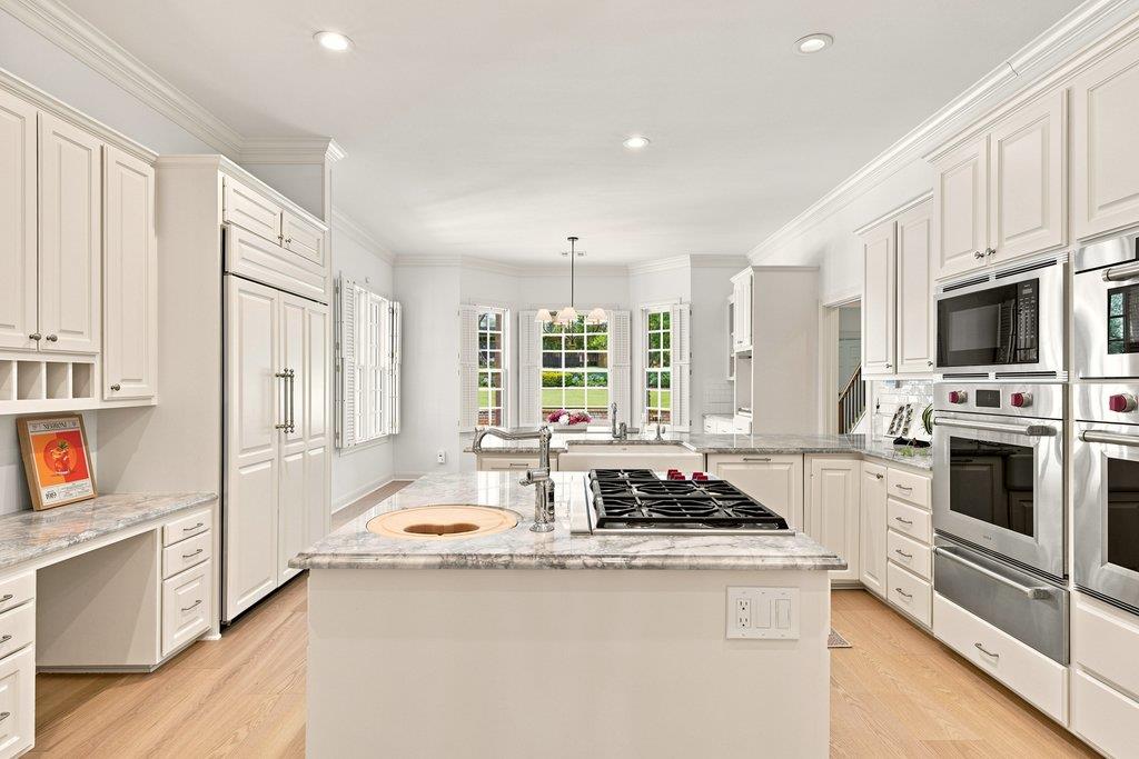 3608 Woodcutters WAY