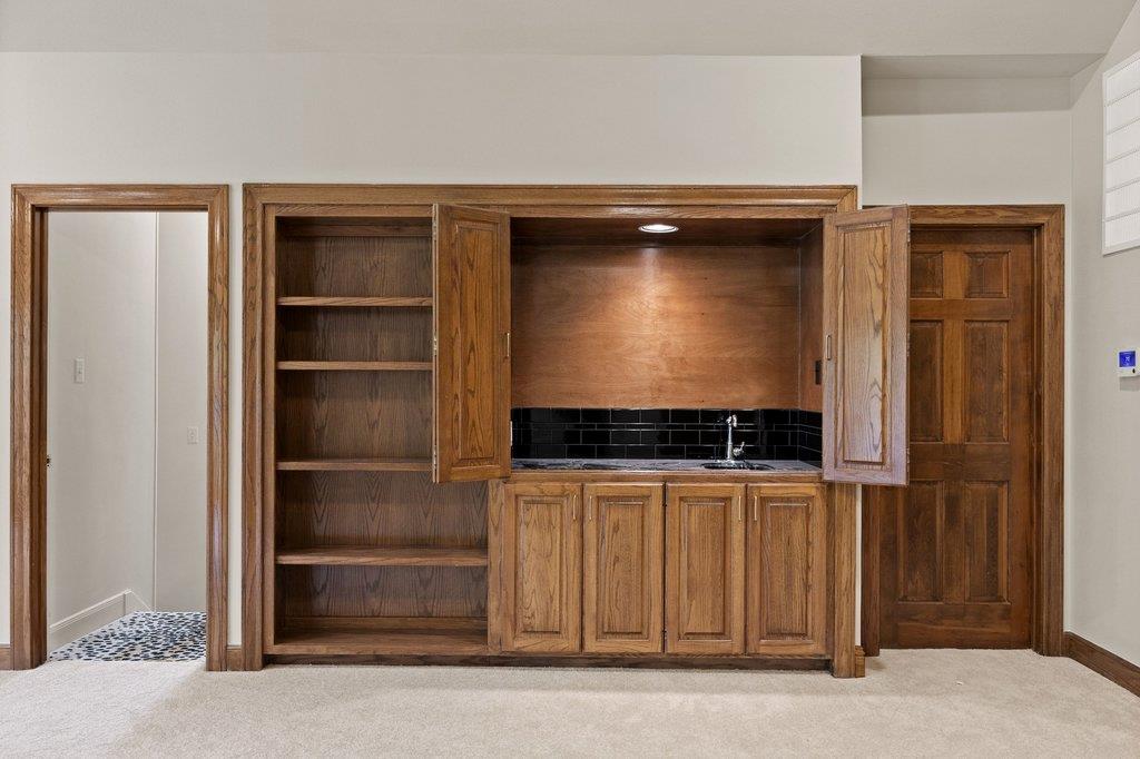 3608 Woodcutters WAY