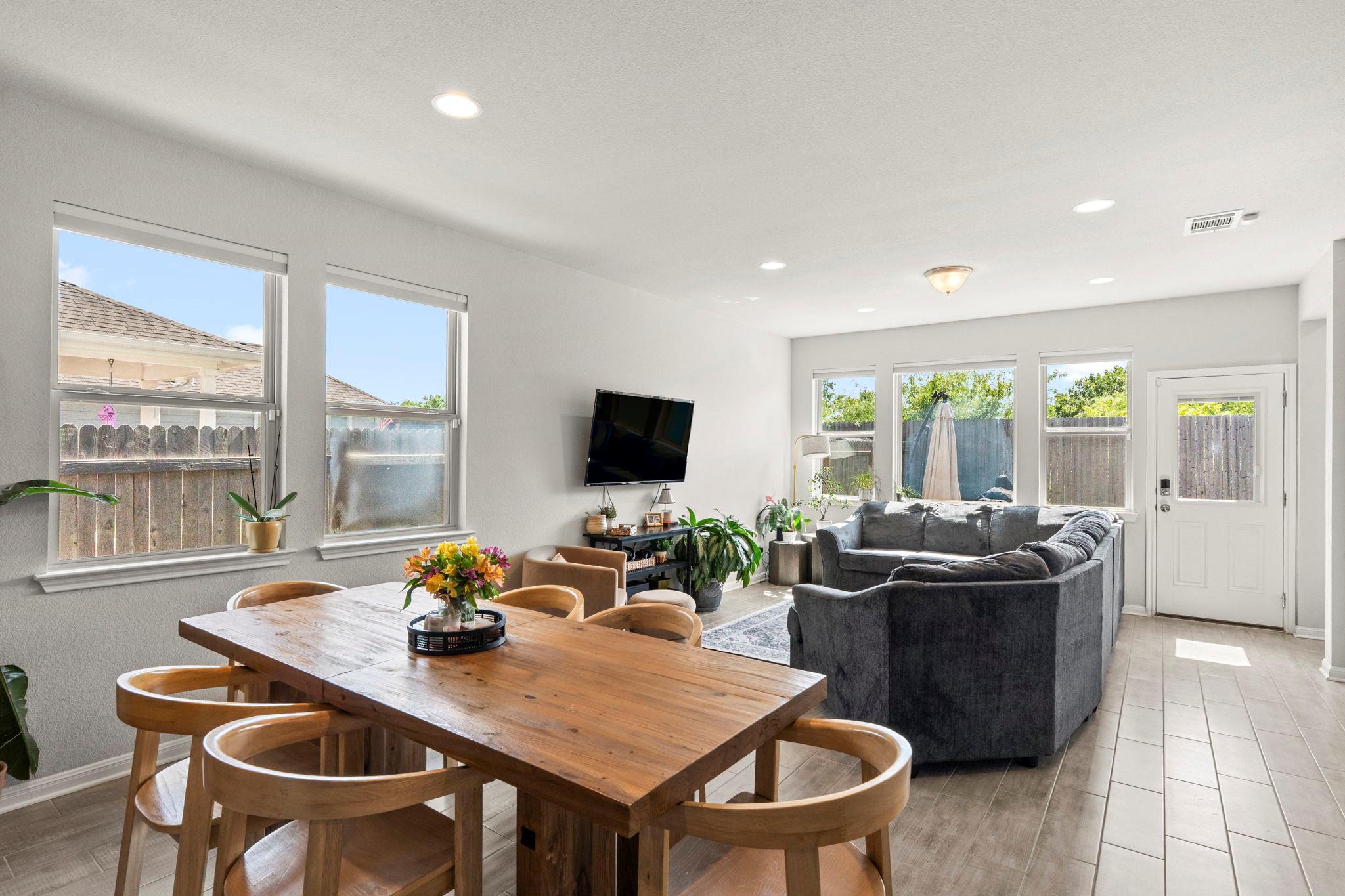 12402 Zenyatta DR