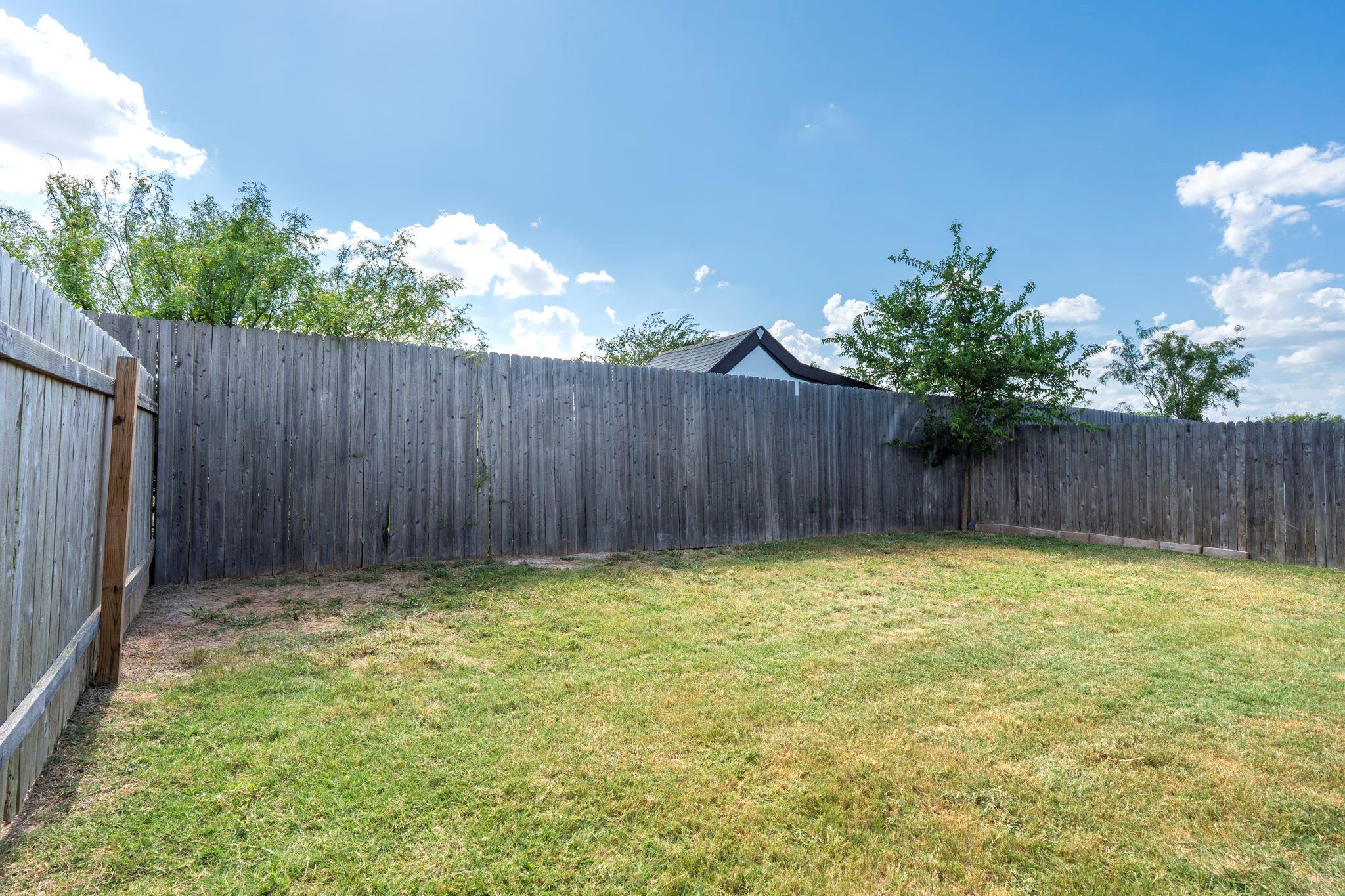 12402 Zenyatta DR