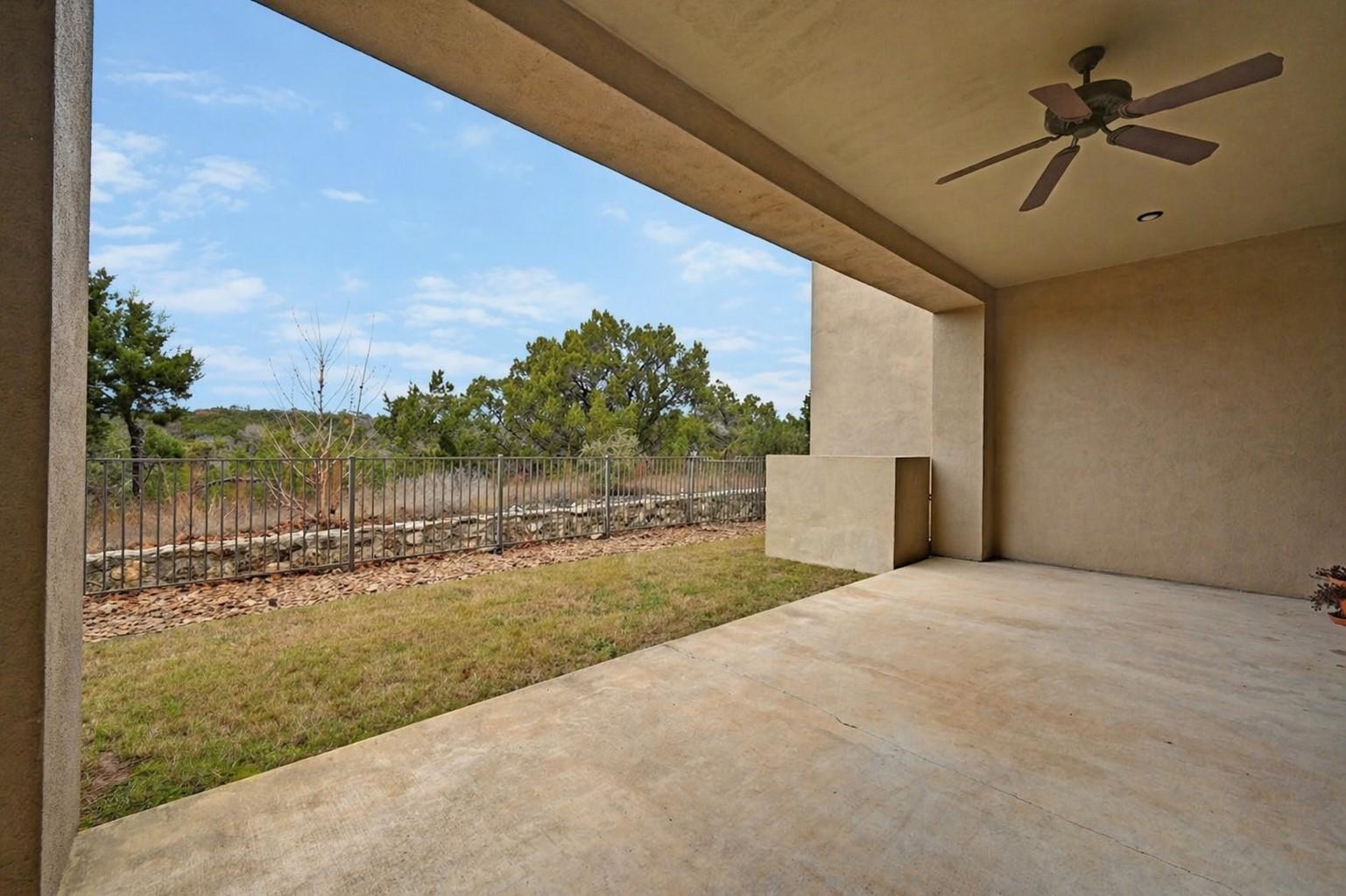 8200 Southwest PKWY # 302