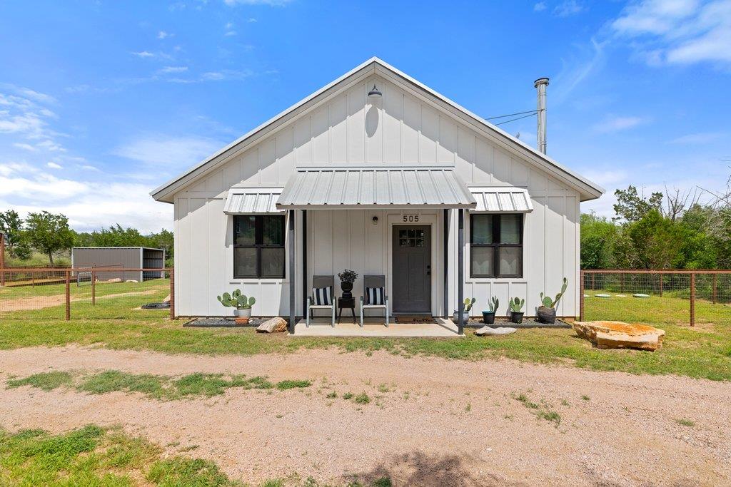 505 Broken Arrow DR
