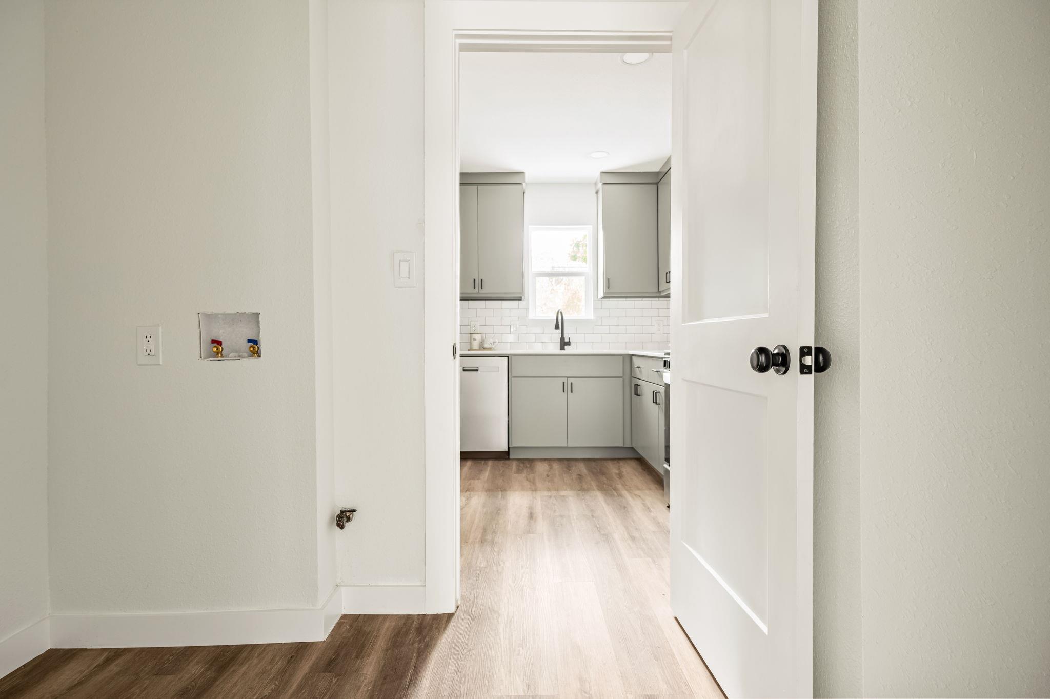 2103 Fordham CV