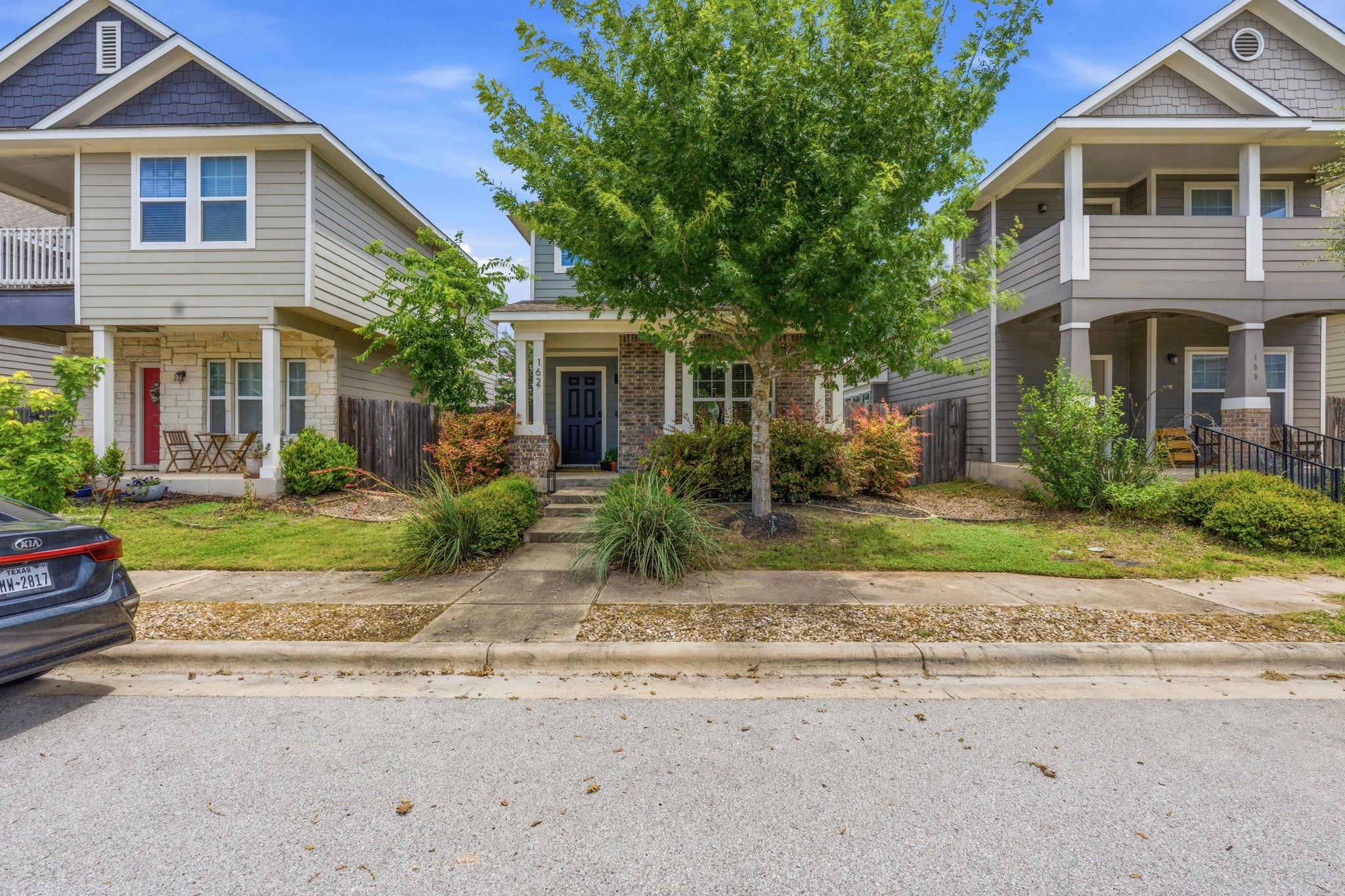 162 Friendship Oak DR
