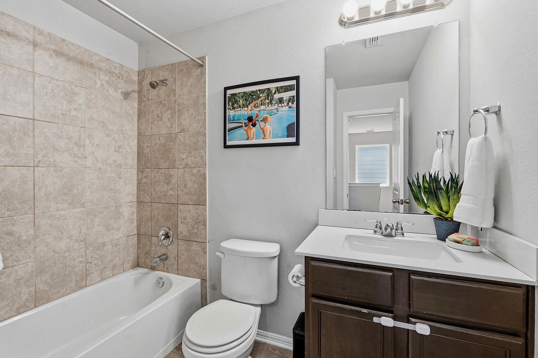 162 Friendship Oak DR