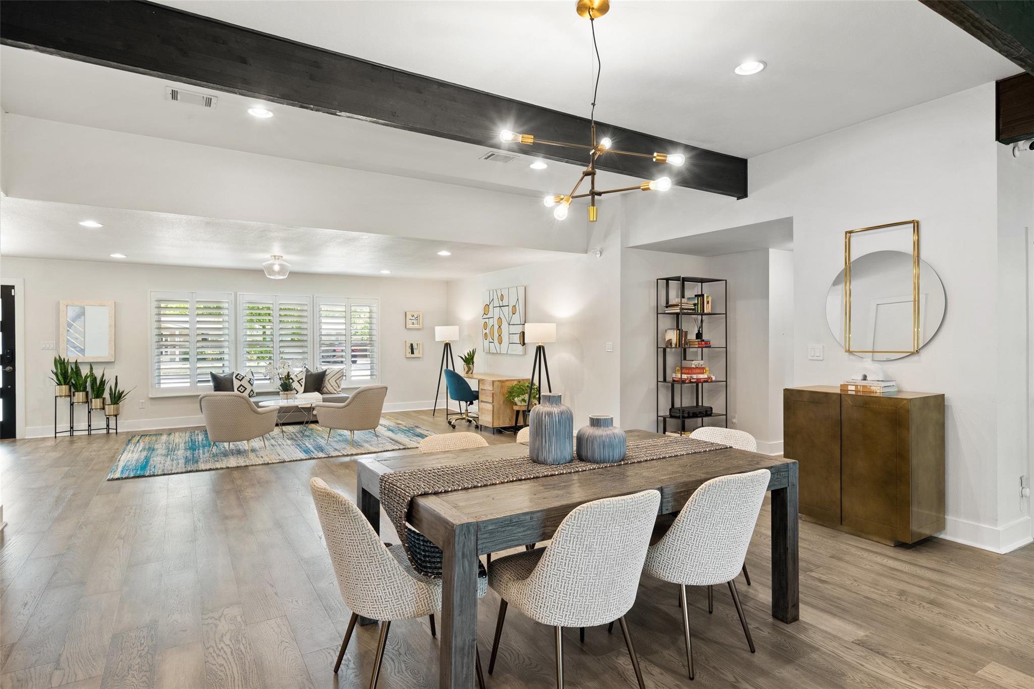 5721 Louise LN