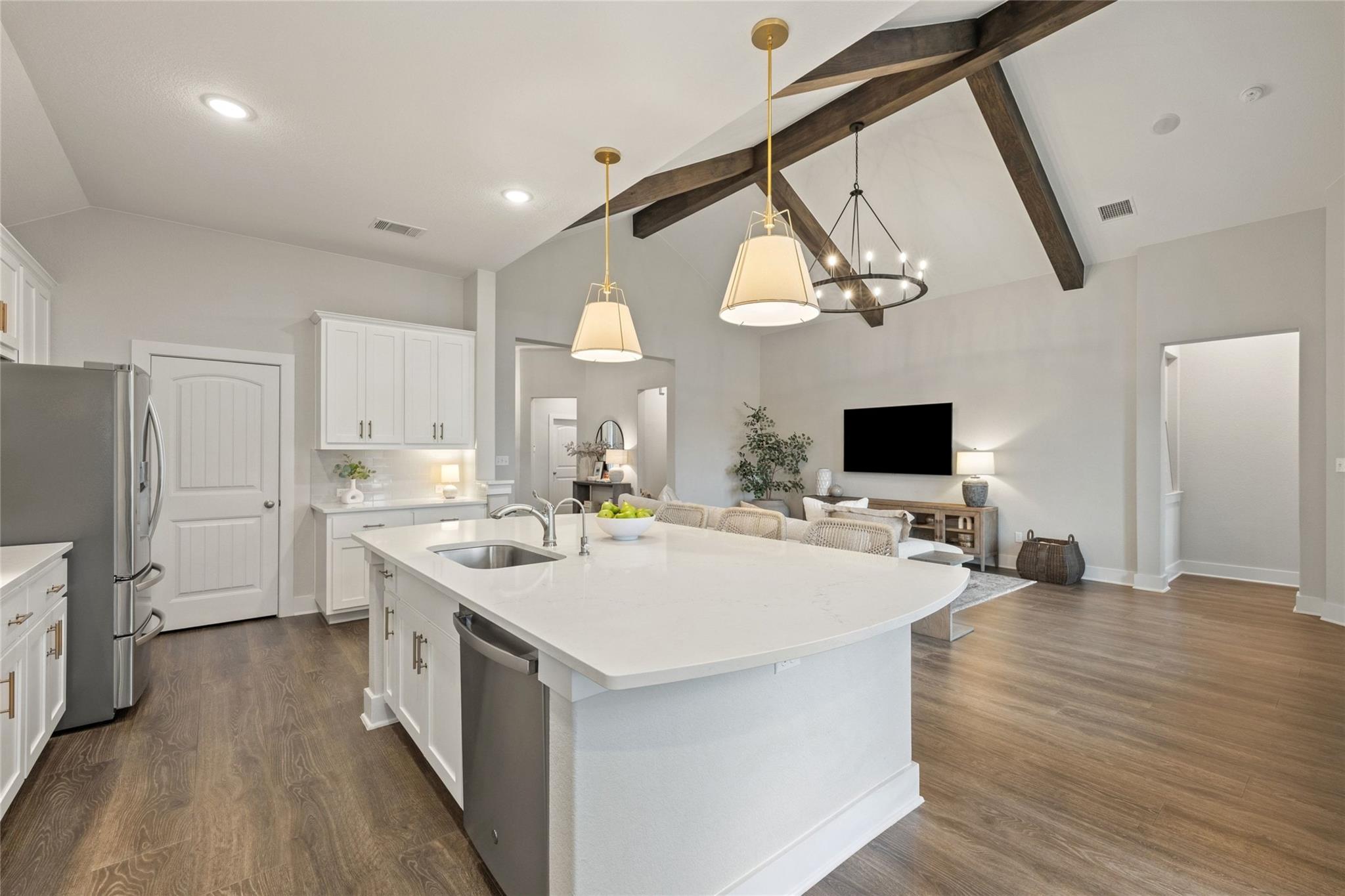 18006 Crofton CV
