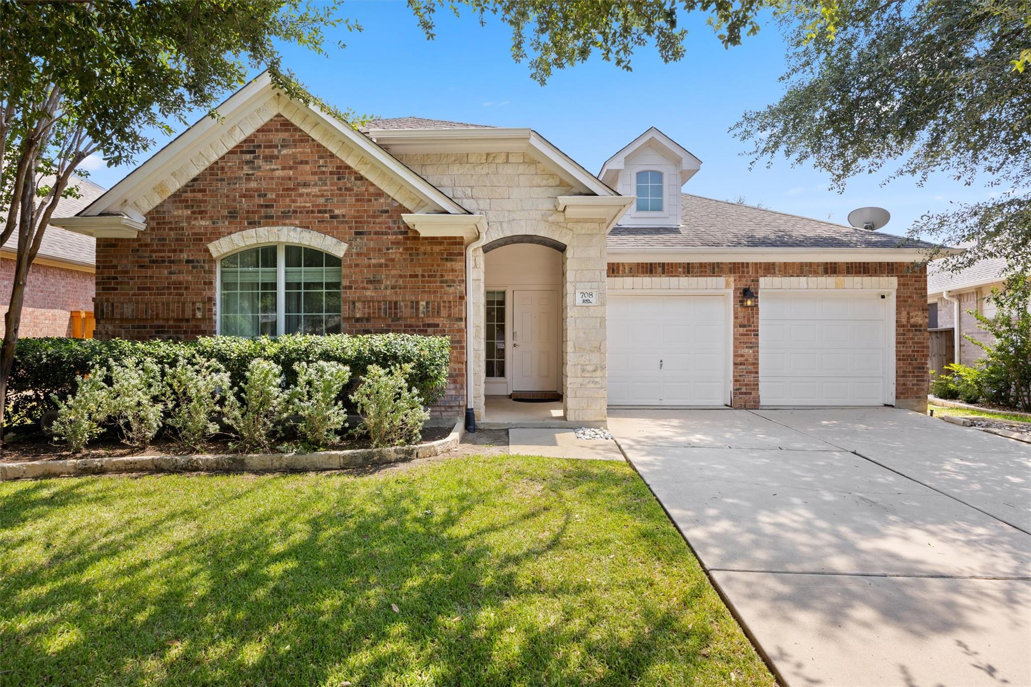 708 Bent Wood PL