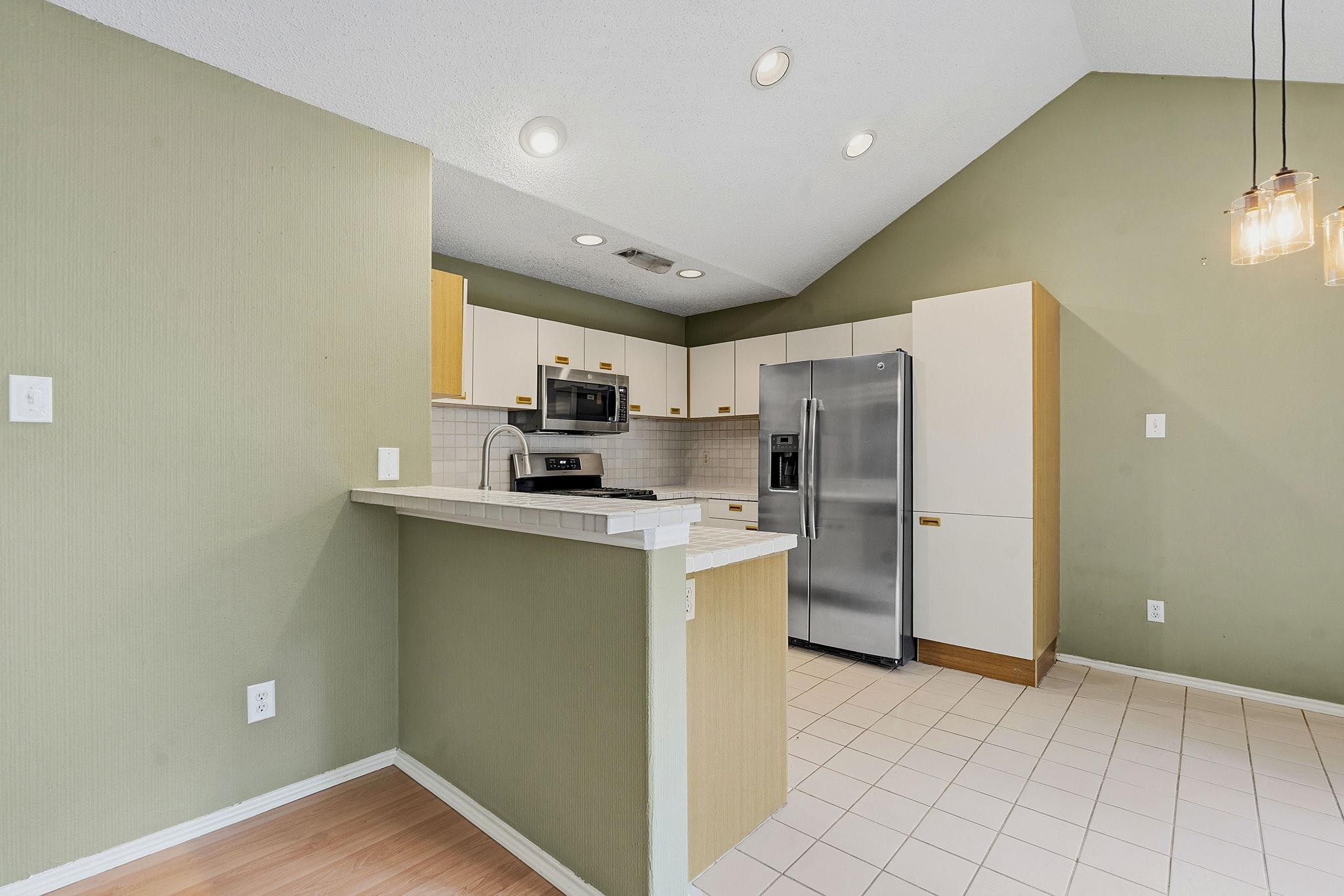 4305 Bonnell Vista CV # 6 Unit: A-6