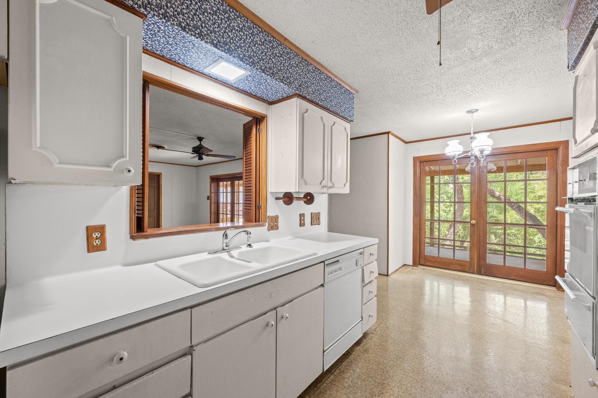 3914 Sierra DR