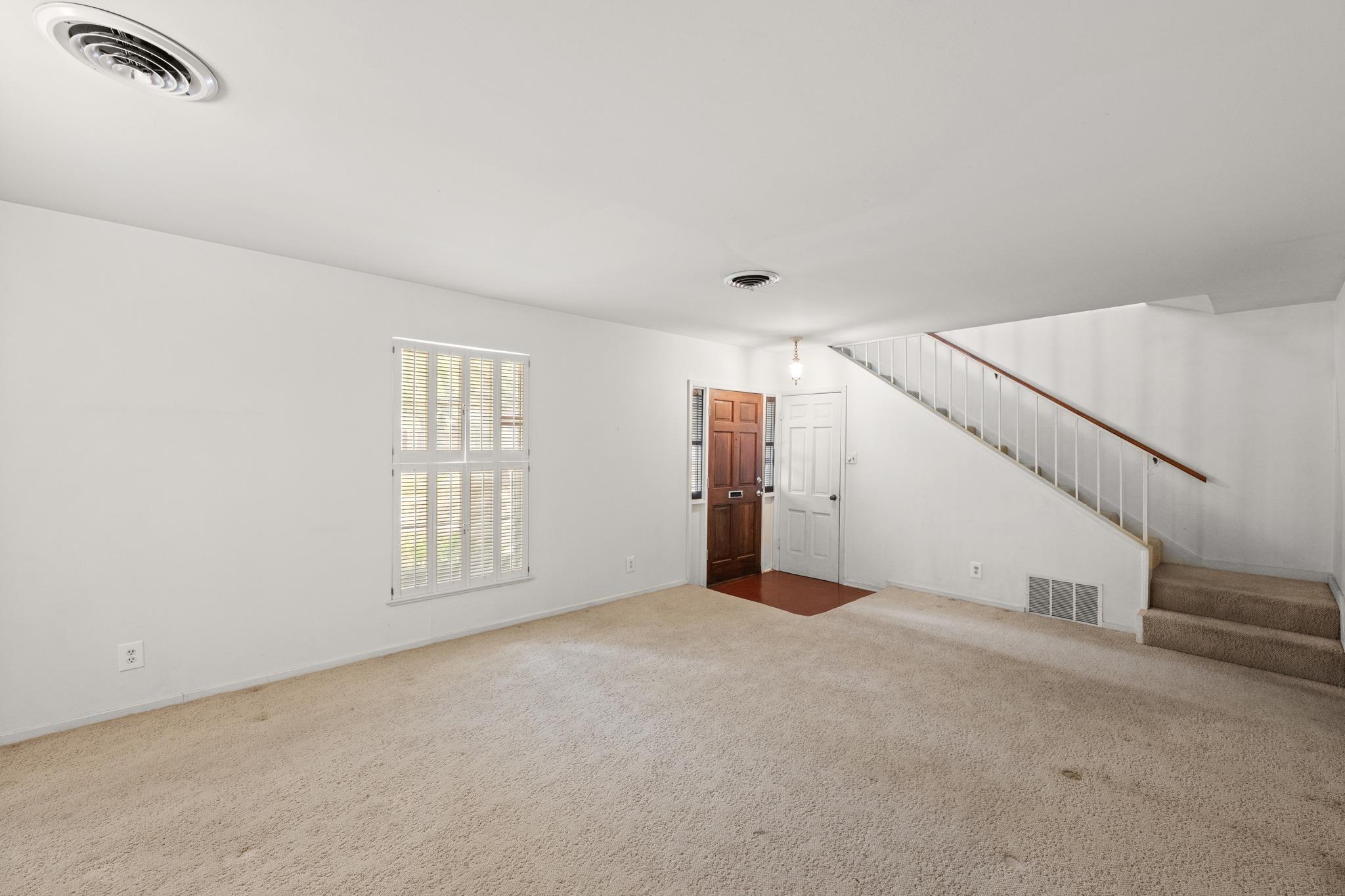 3914 Sierra DR