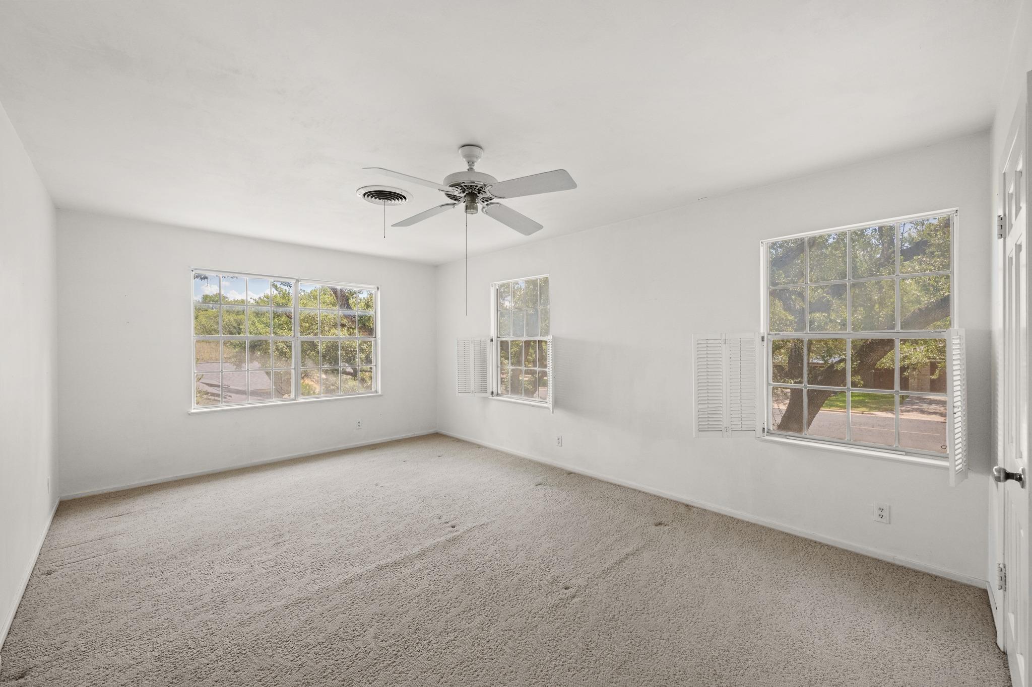 3914 Sierra DR