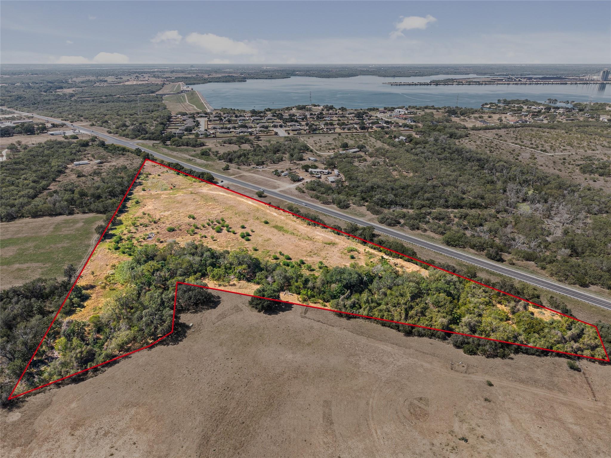 13686 E LOOP 1604 S LOOP