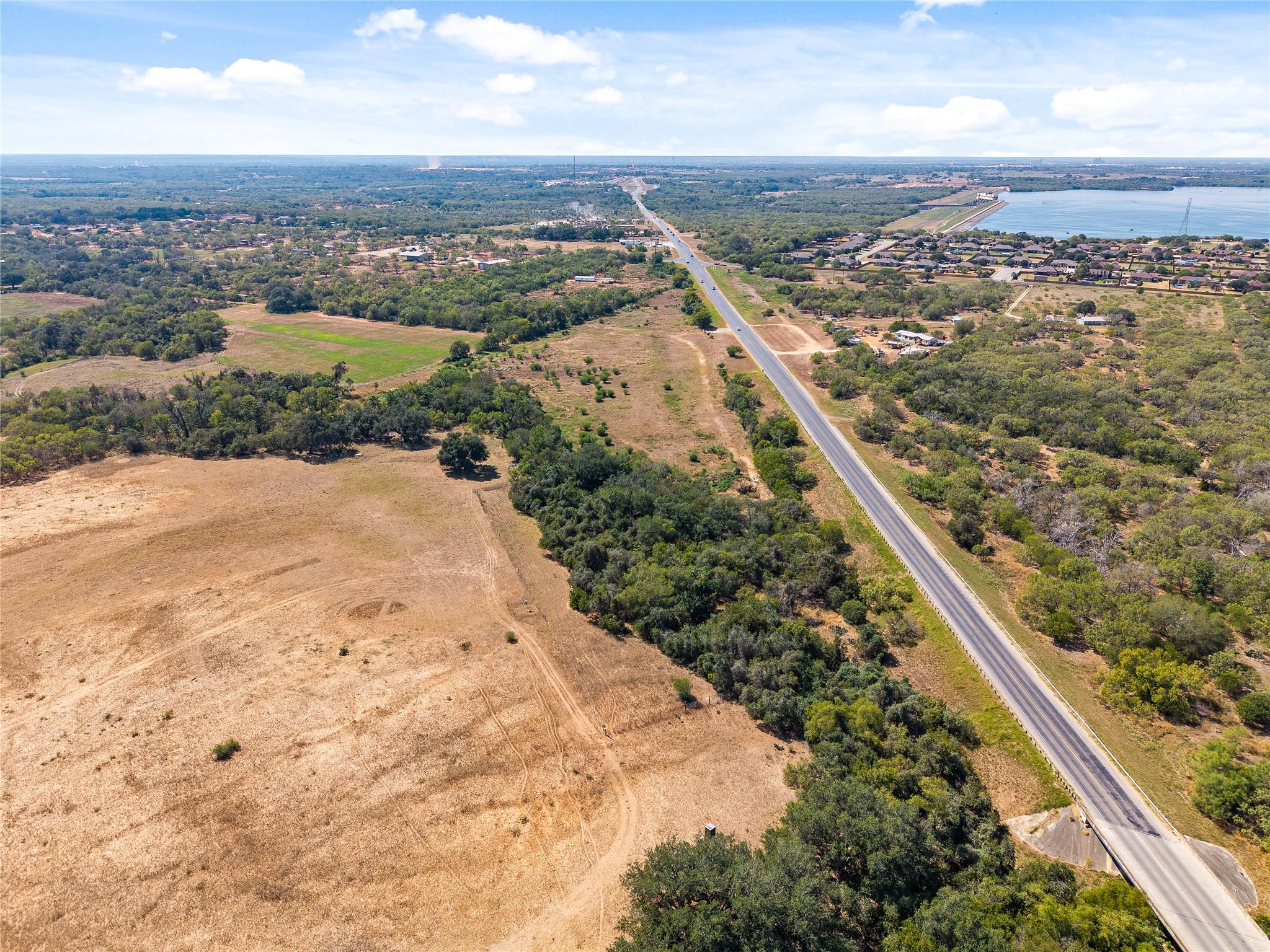 13686 E LOOP 1604 S LOOP