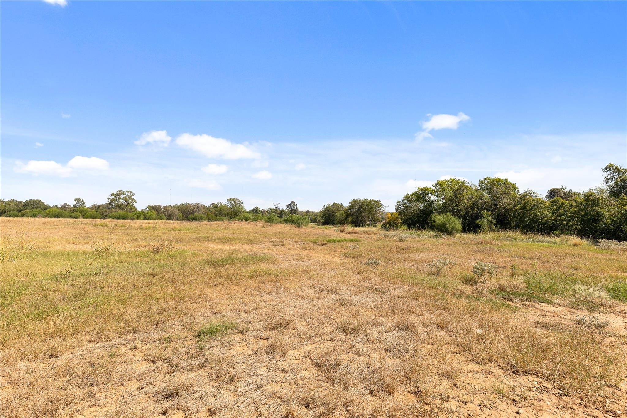 13686 E LOOP 1604 S LOOP