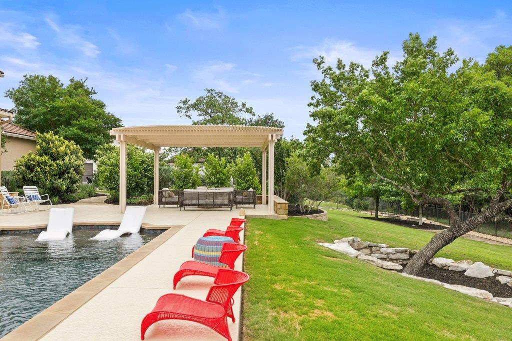 272 Whitney Woods CIR
