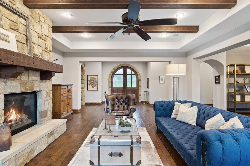 272 Whitney Woods CIR
