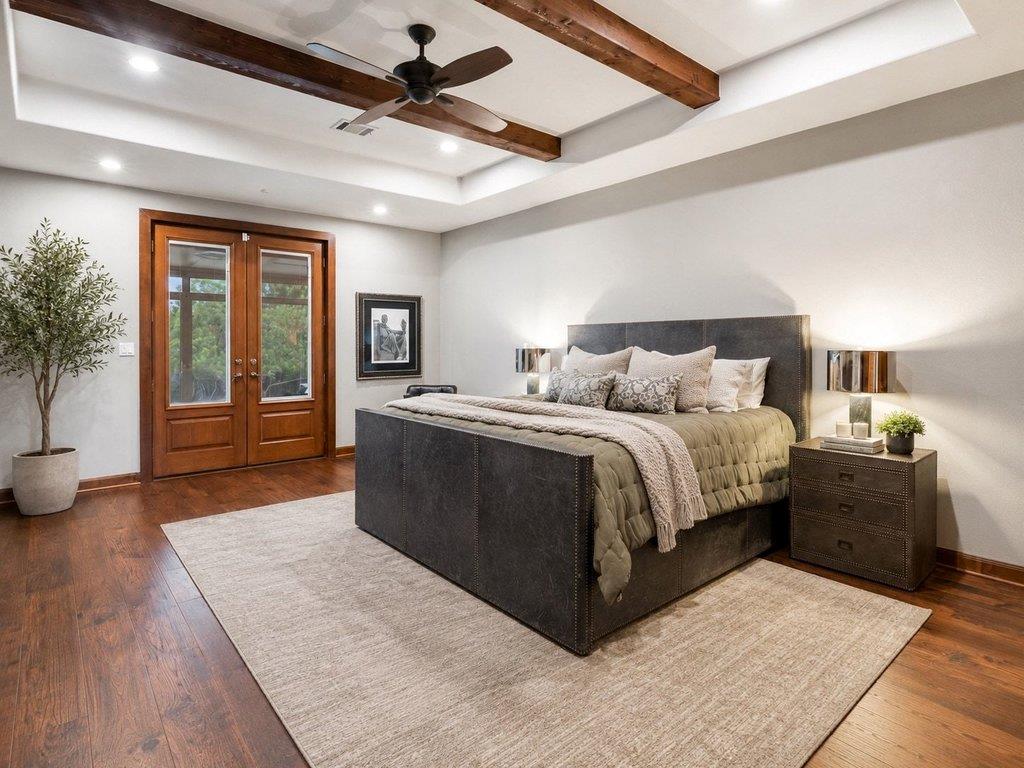 272 Whitney Woods CIR