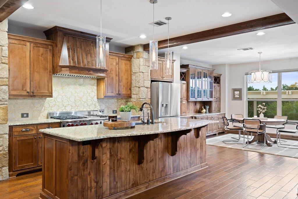 272 Whitney Woods CIR