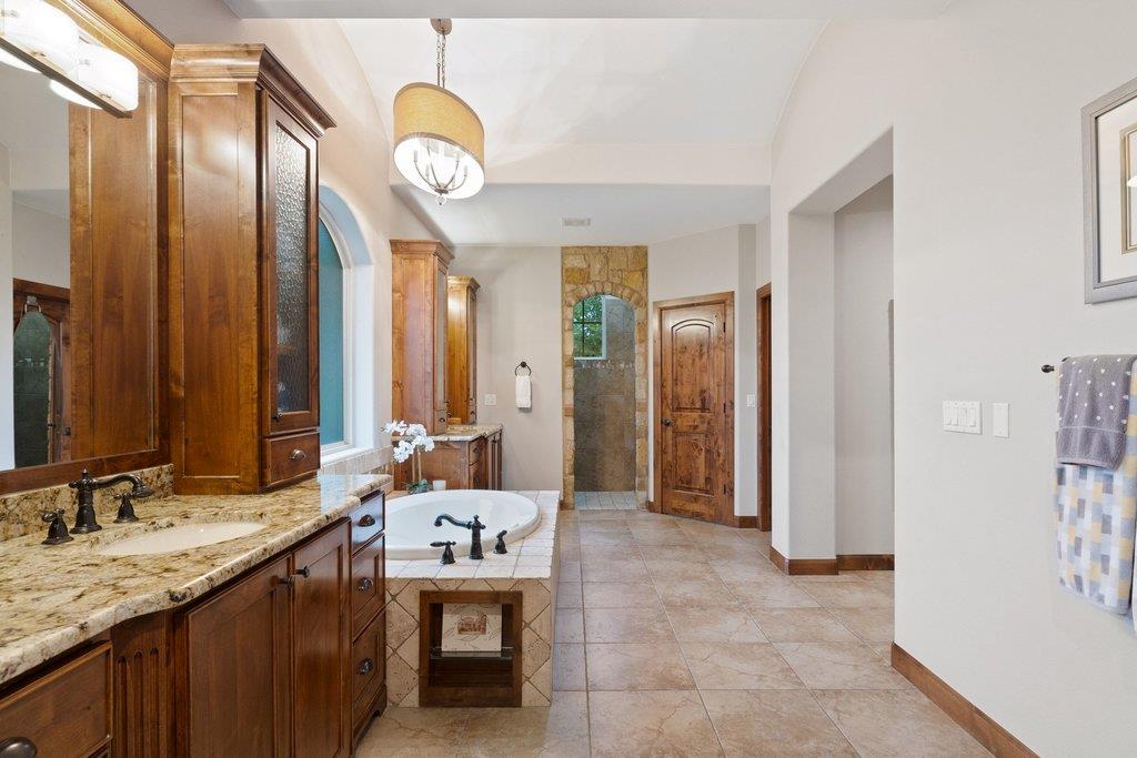 272 Whitney Woods CIR