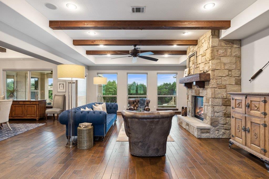 272 Whitney Woods CIR