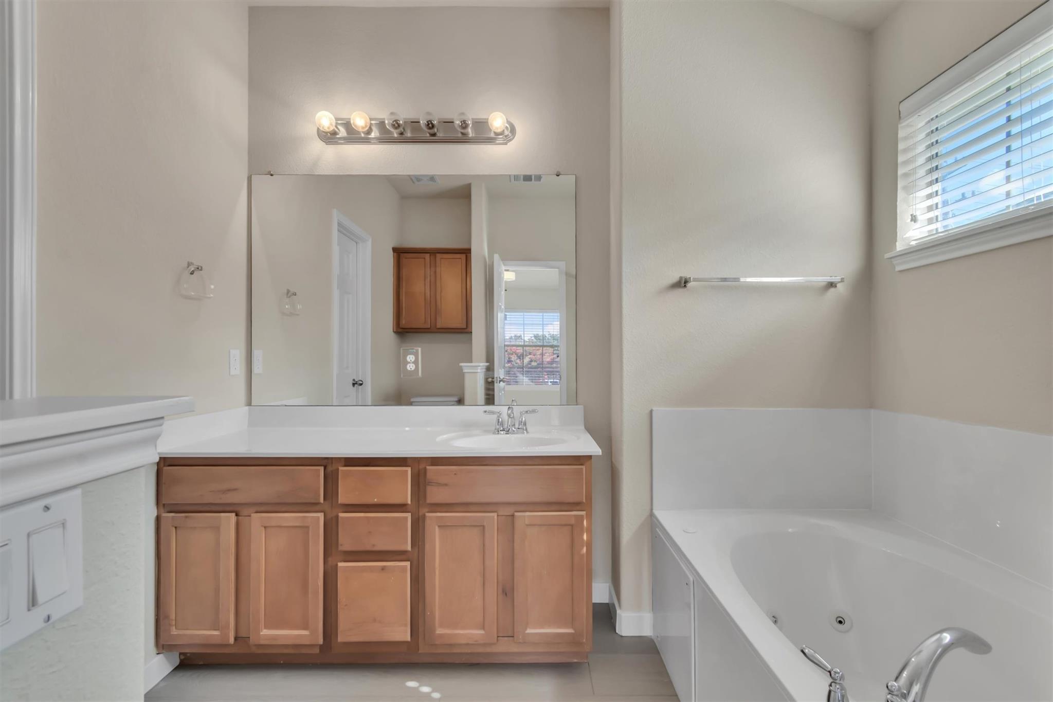 14815 Avery Ranch BLVD Unit: 2A (201)