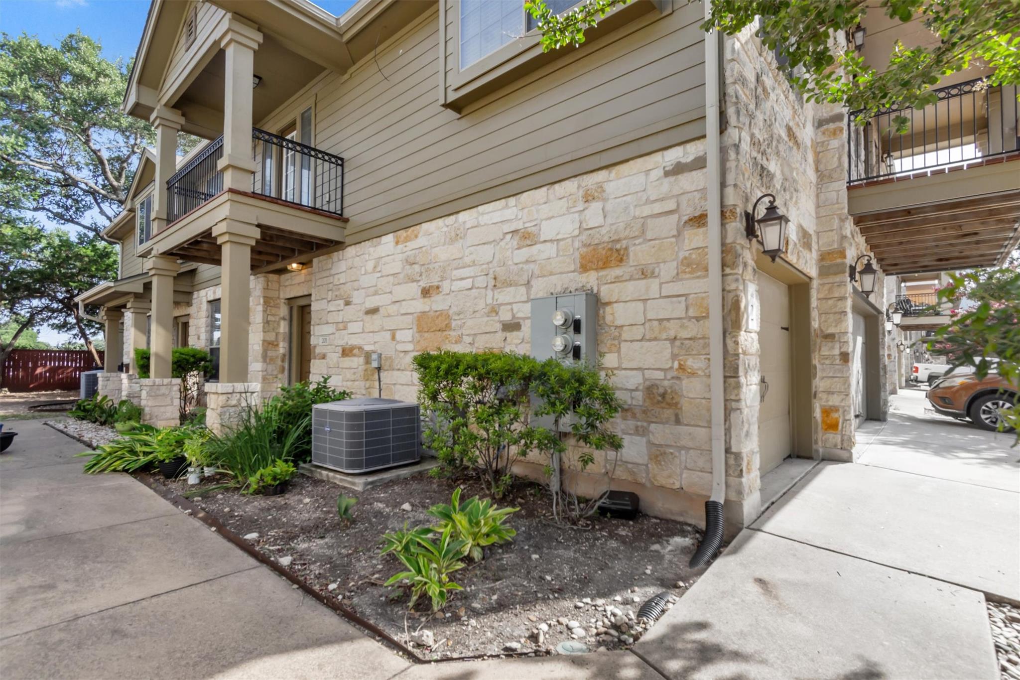 14815 Avery Ranch BLVD Unit: 2A (201)