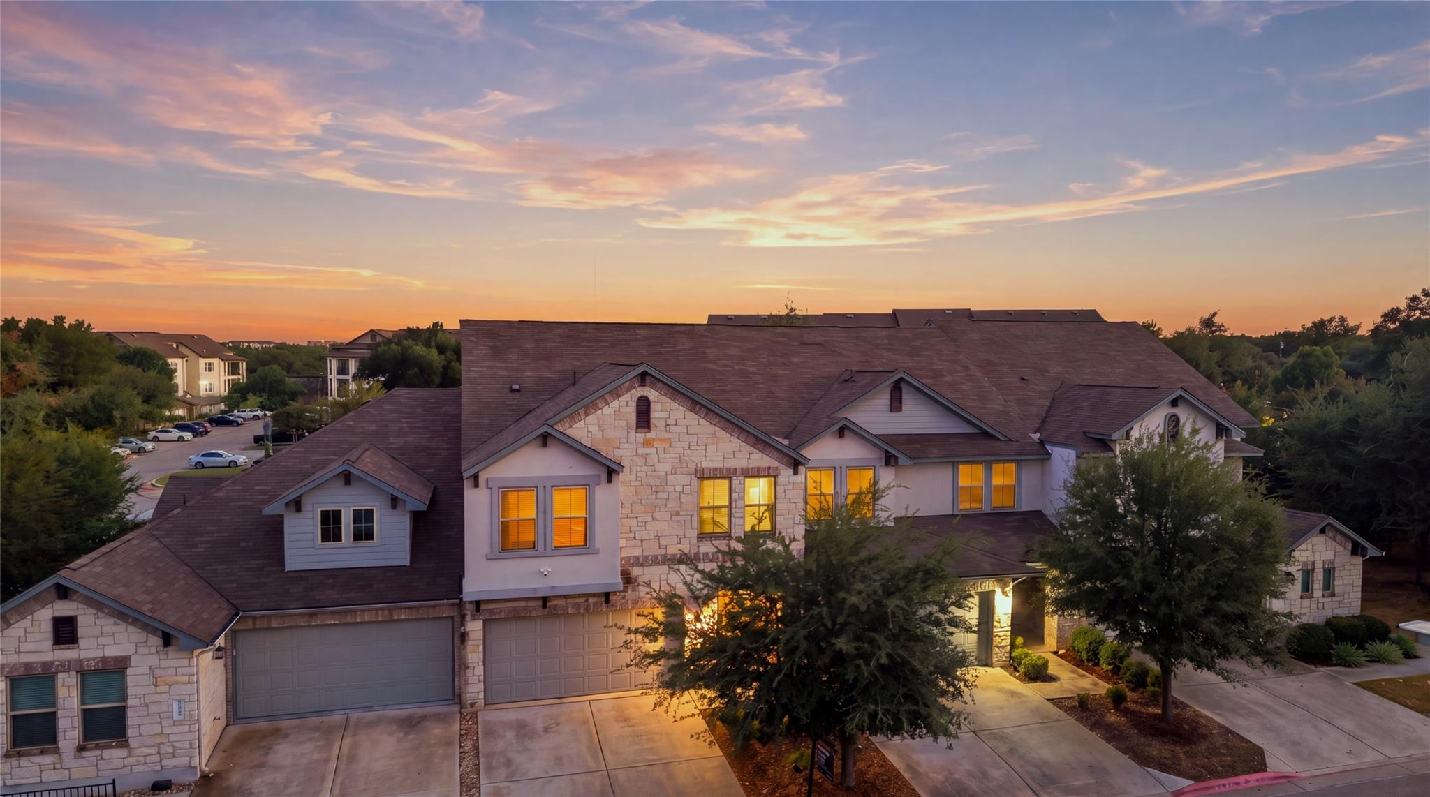 12902 Leatherback LN