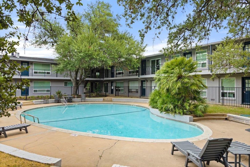 1210 Windsor RD # 209