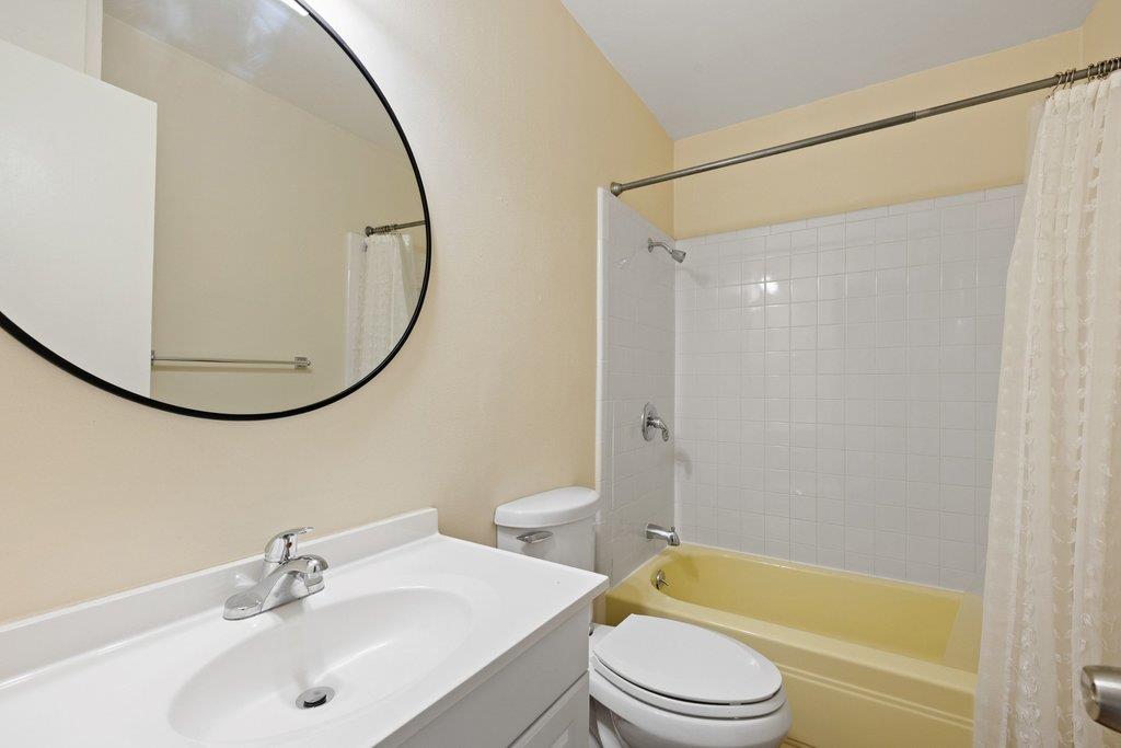 1210 Windsor RD # 209