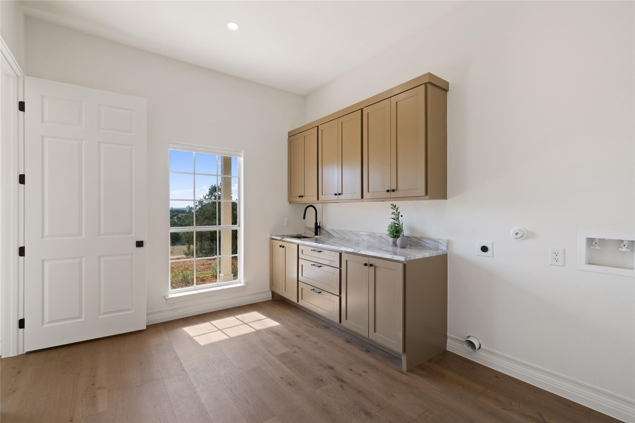 601 Hays Country Acres RD