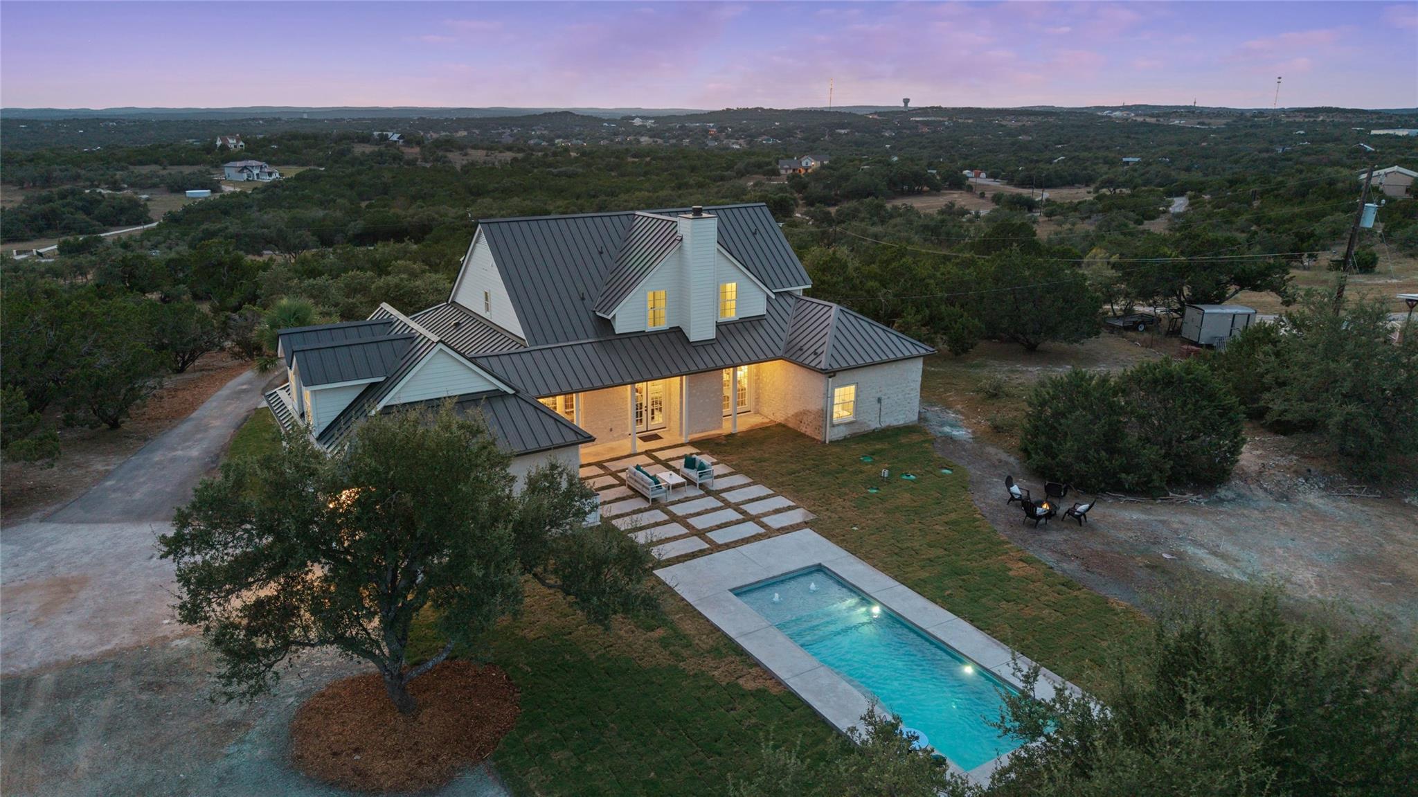 601 Hays Country Acres RD