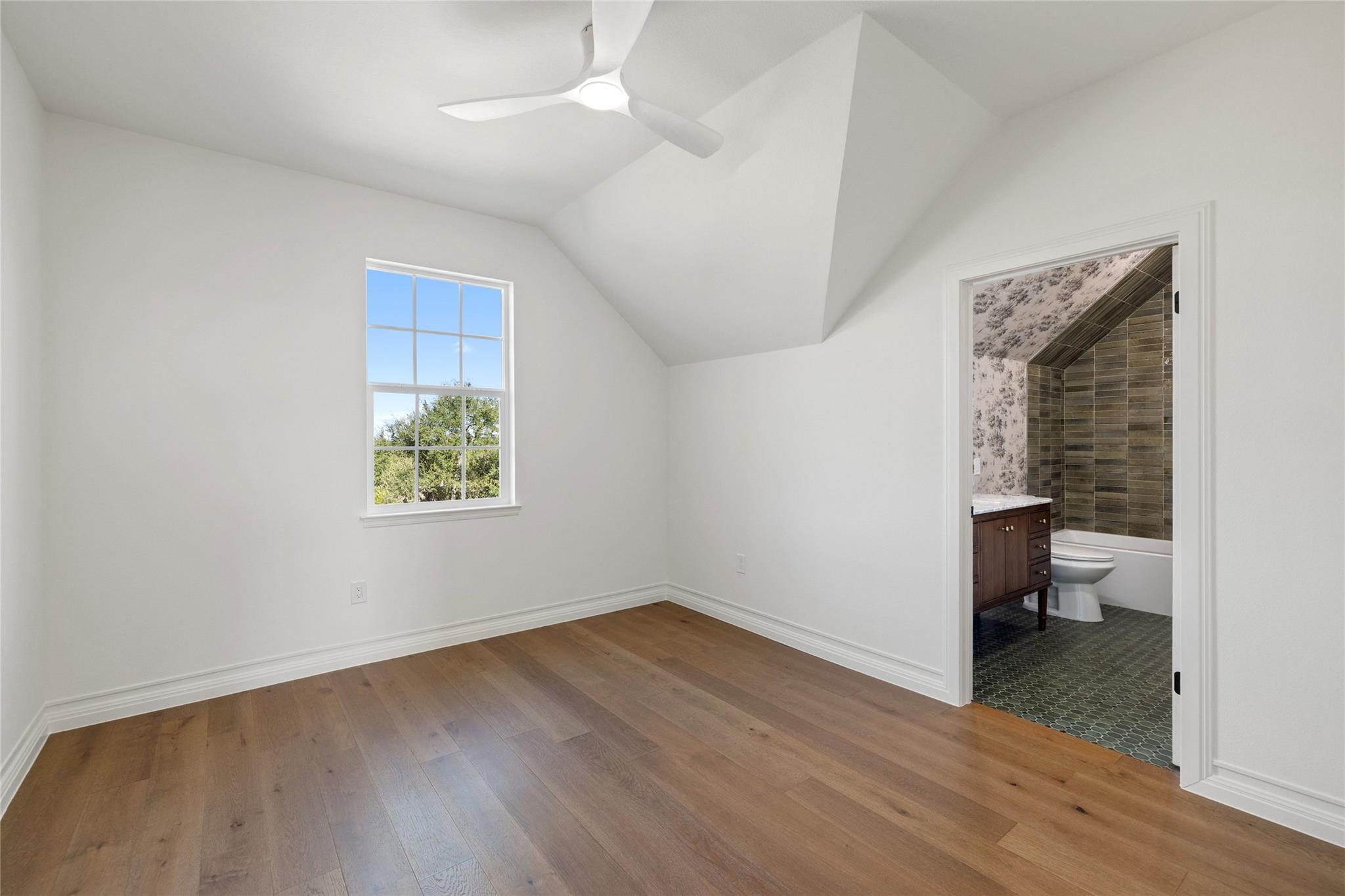 601 Hays Country Acres RD