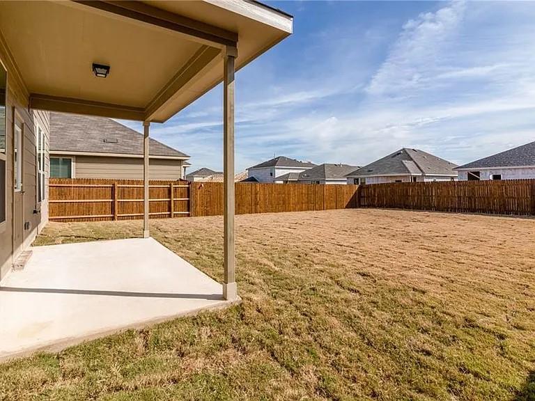 1525 Cliffbrake WAY
