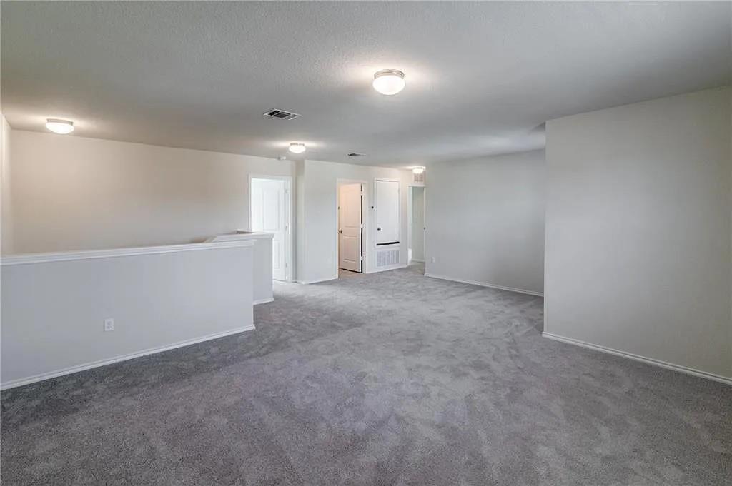 1525 Cliffbrake WAY